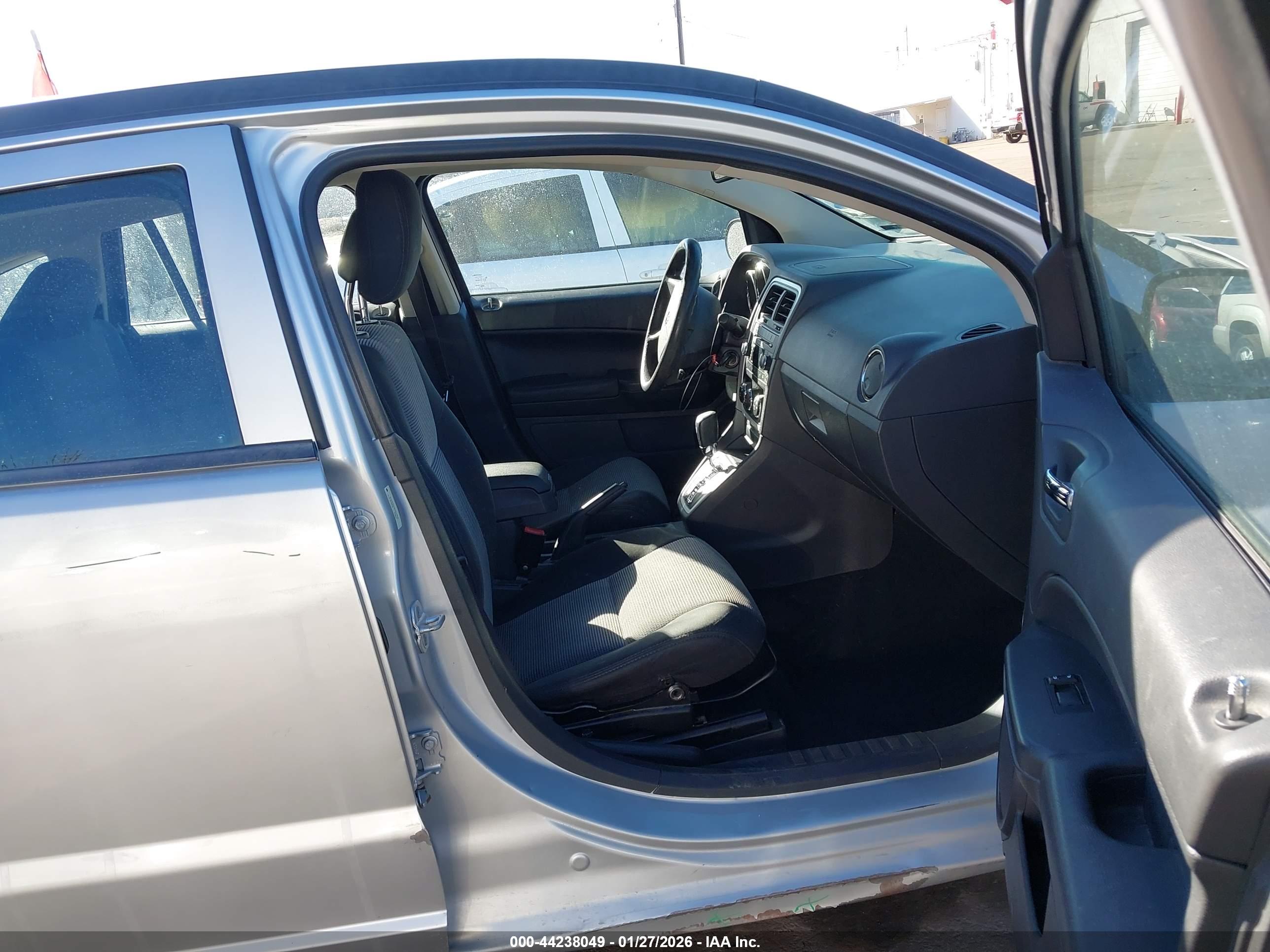 DODGE CALIBER image 5