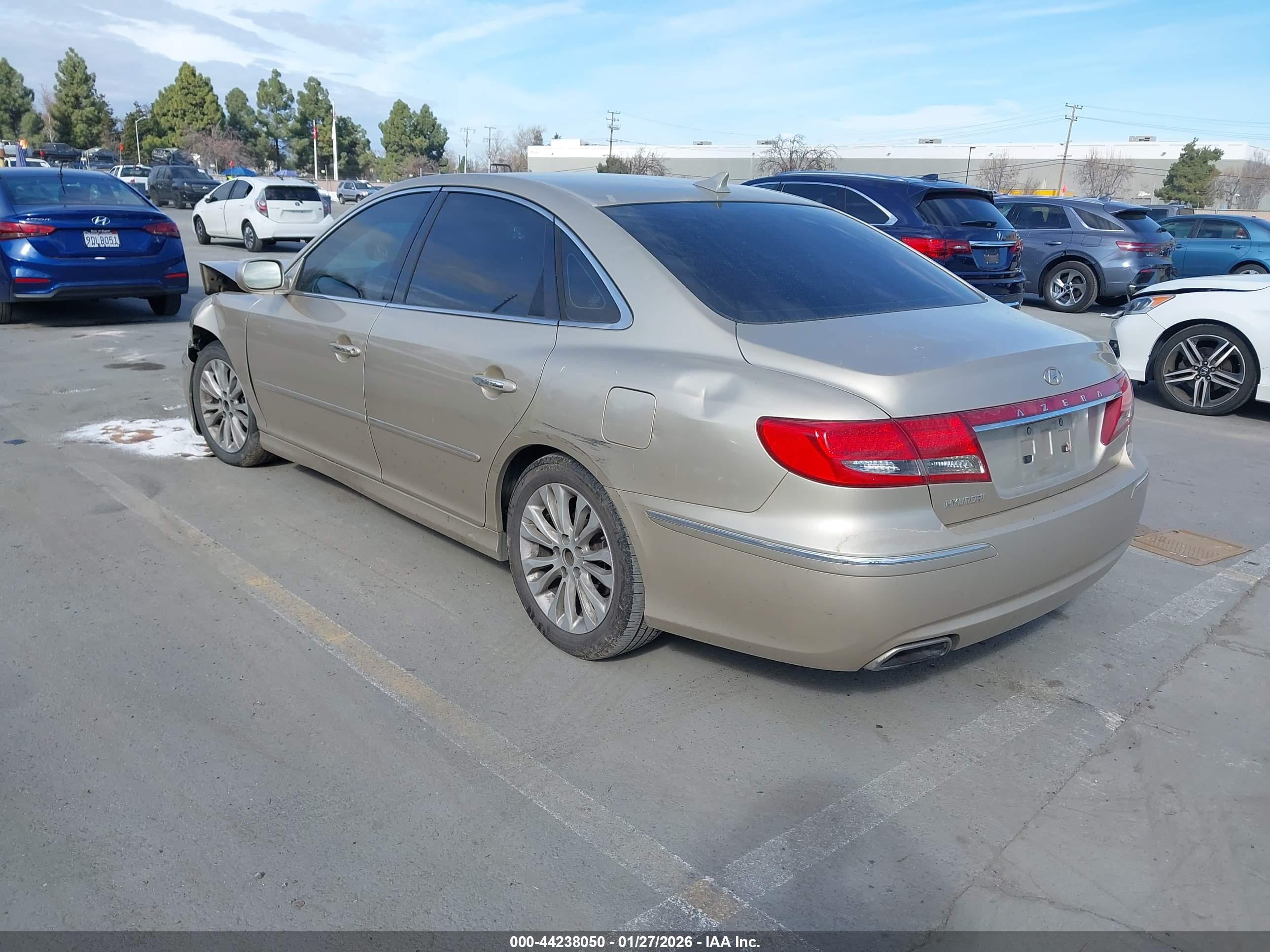 HYUNDAI AZERA image 3