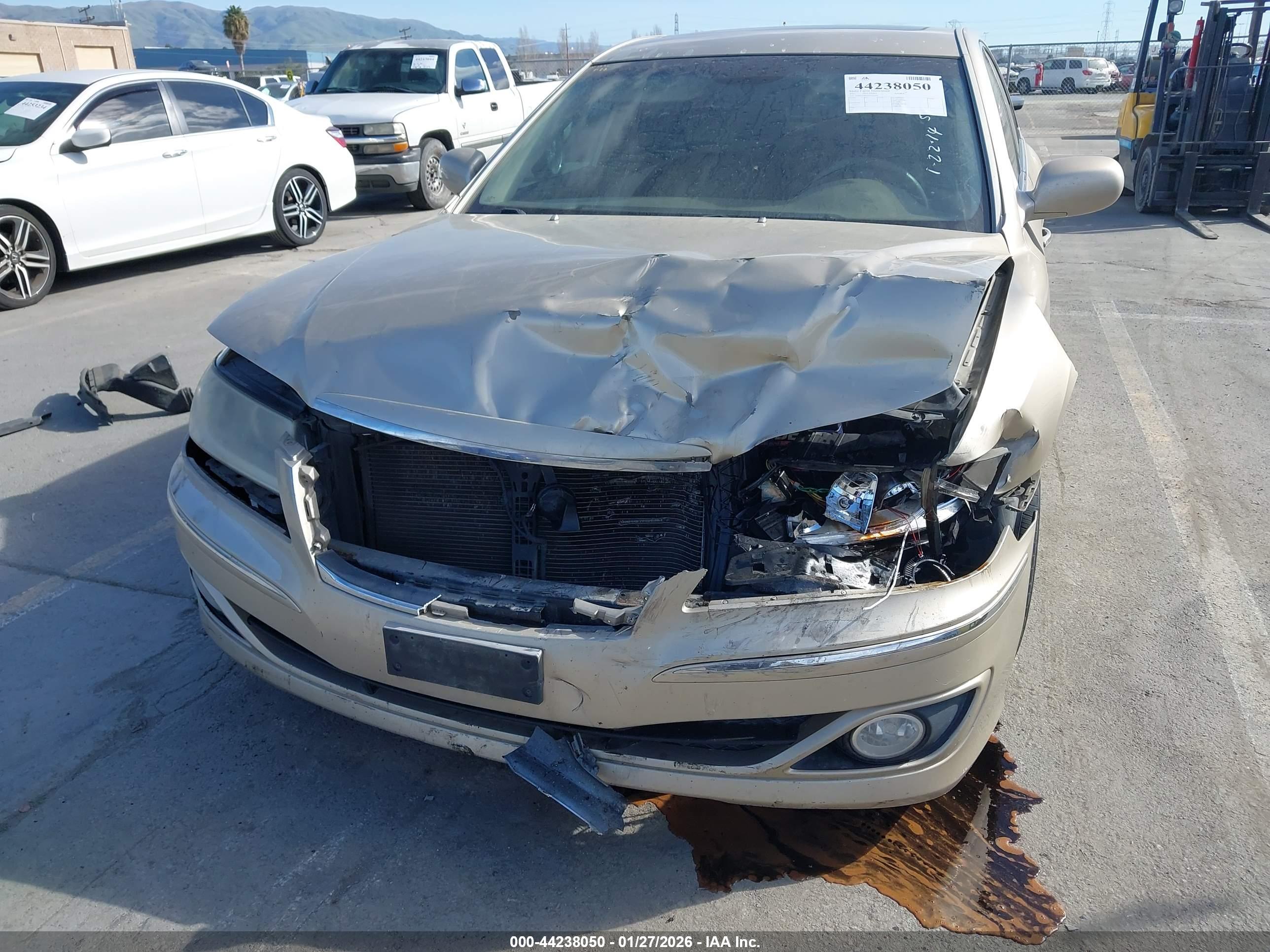 HYUNDAI AZERA image 6