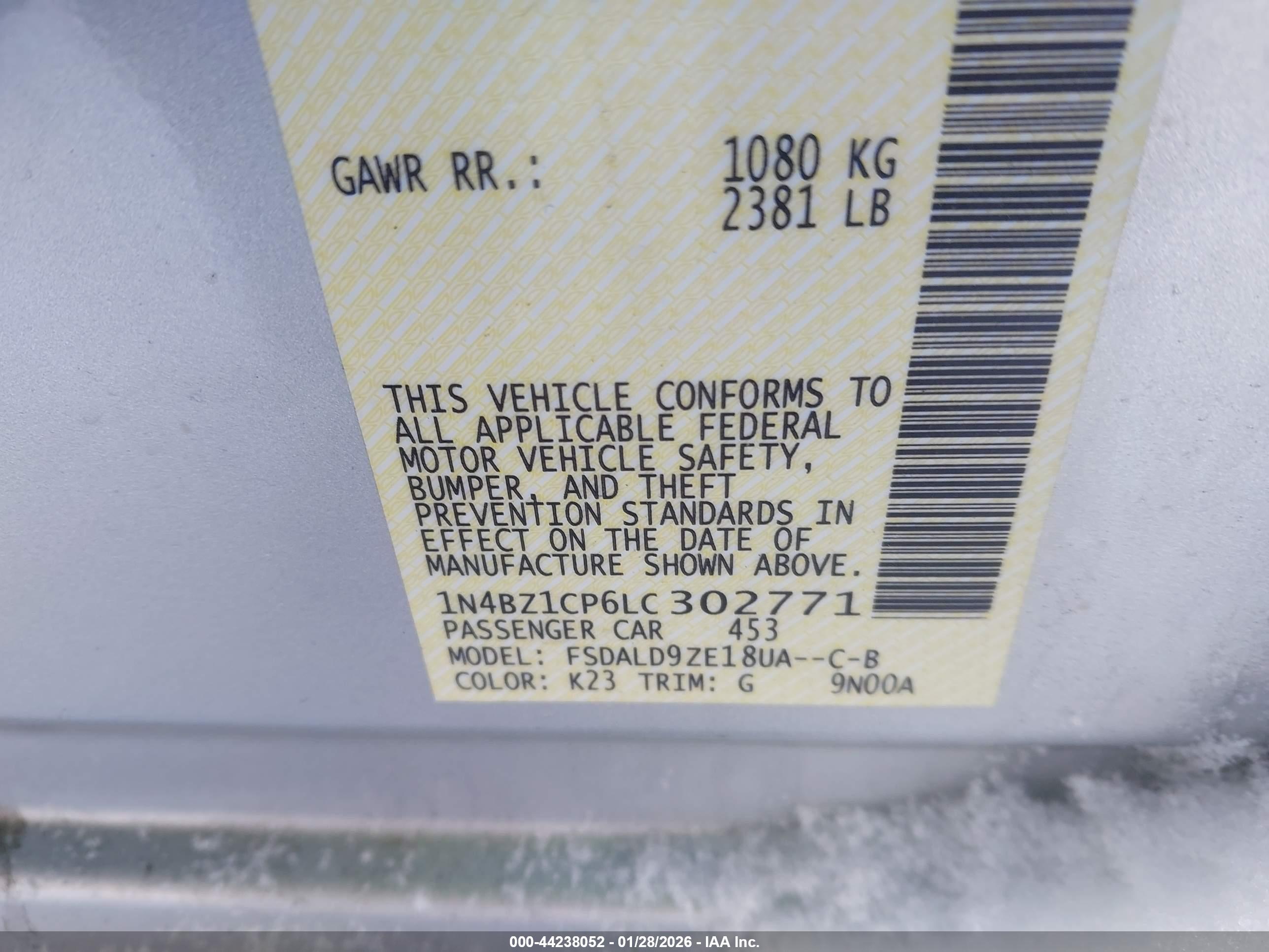 NISSAN LEAF image 9