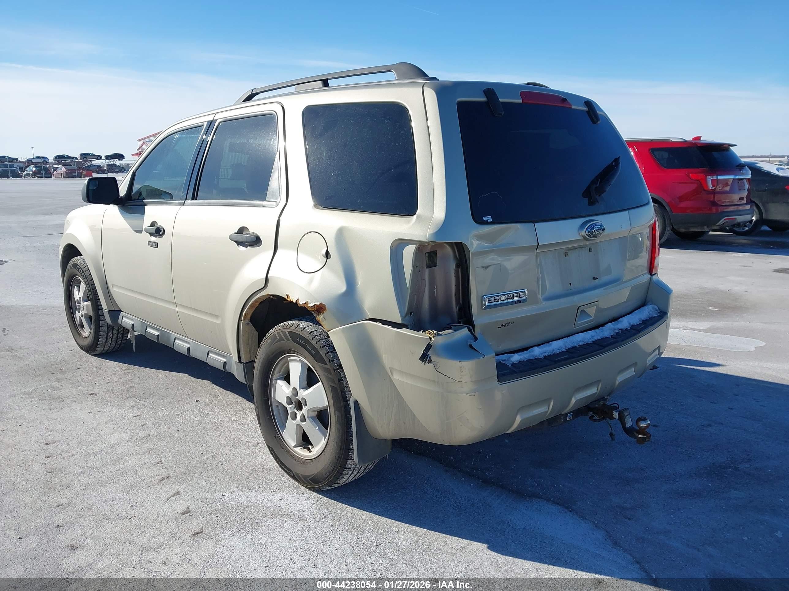 FORD ESCAPE image 6