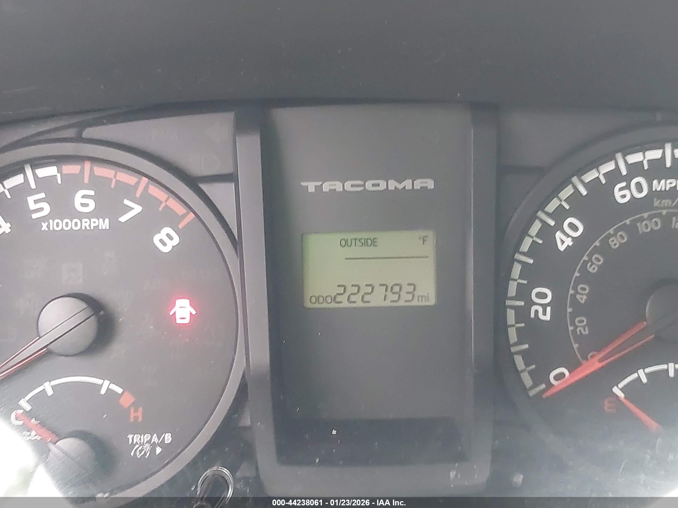 TOYOTA TACOMA image 7