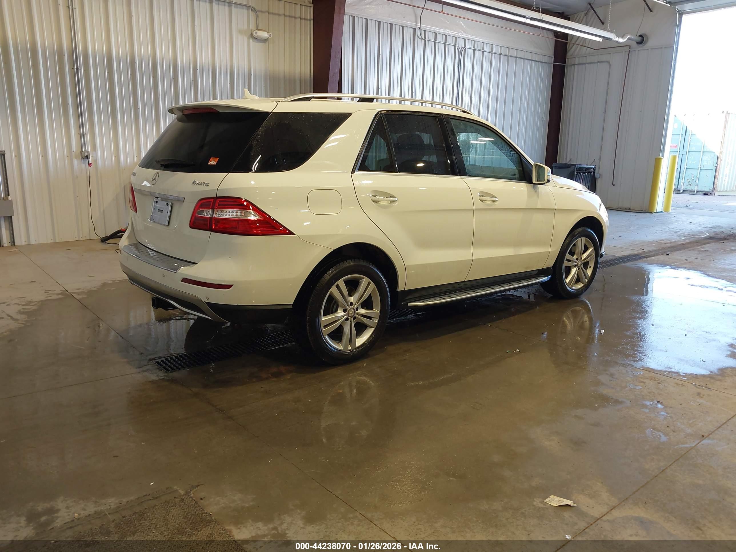 MERCEDES-BENZ ML image 4