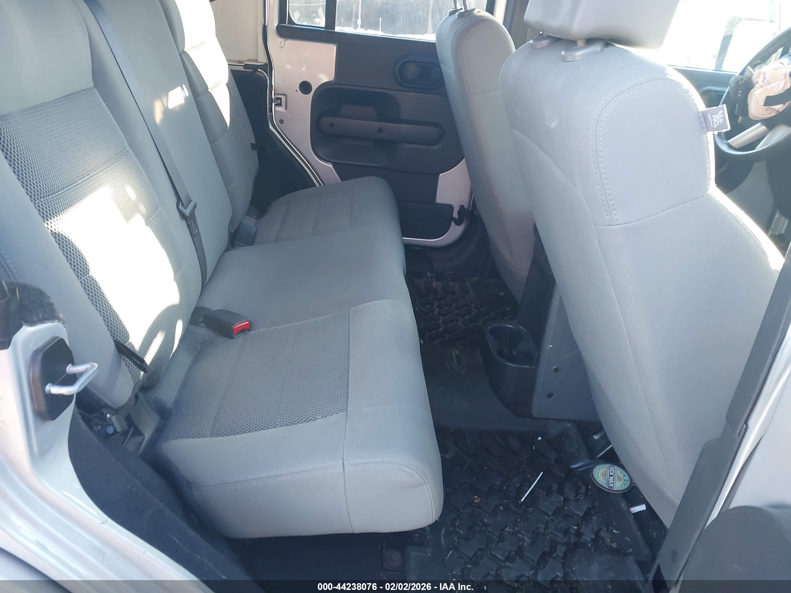 JEEP WRANGLER image 8