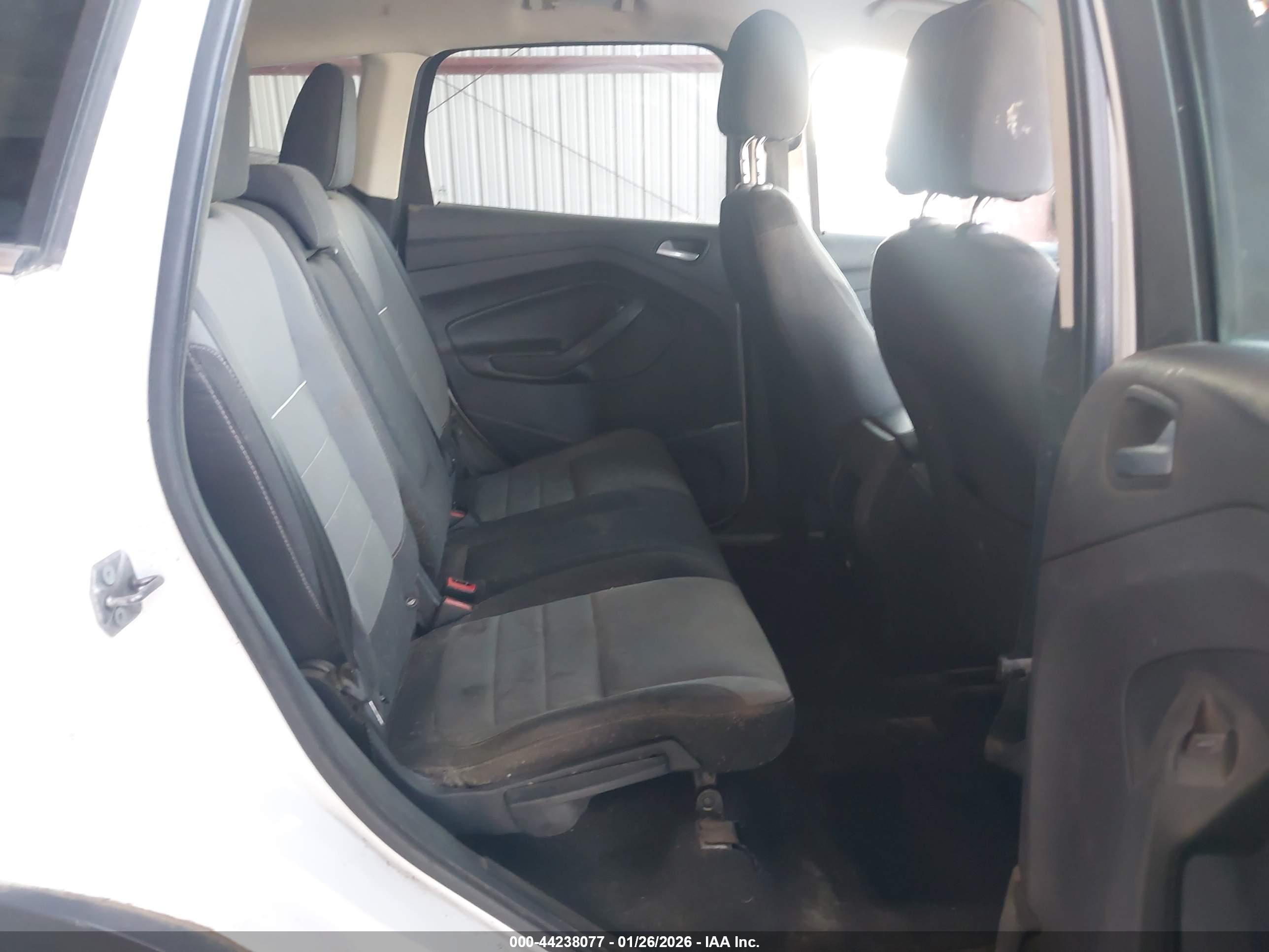 FORD ESCAPE image 8