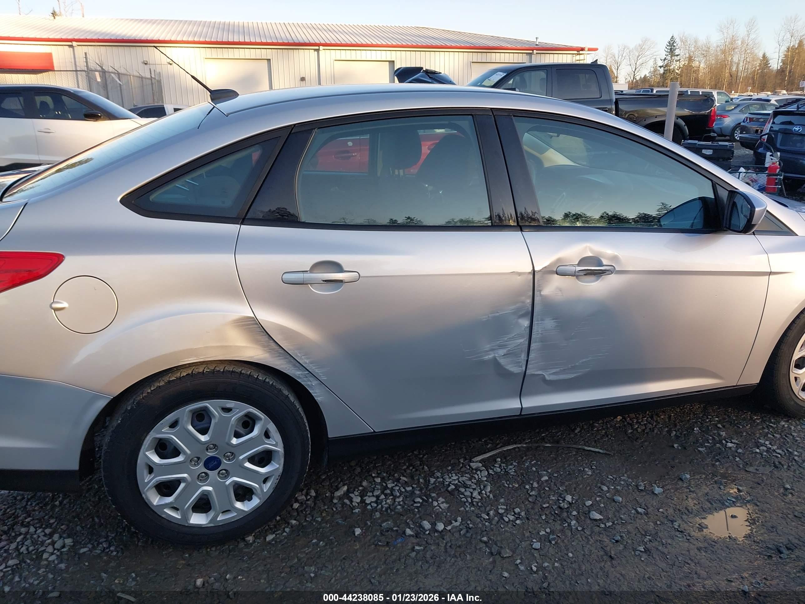 FORD FOCUS image 6