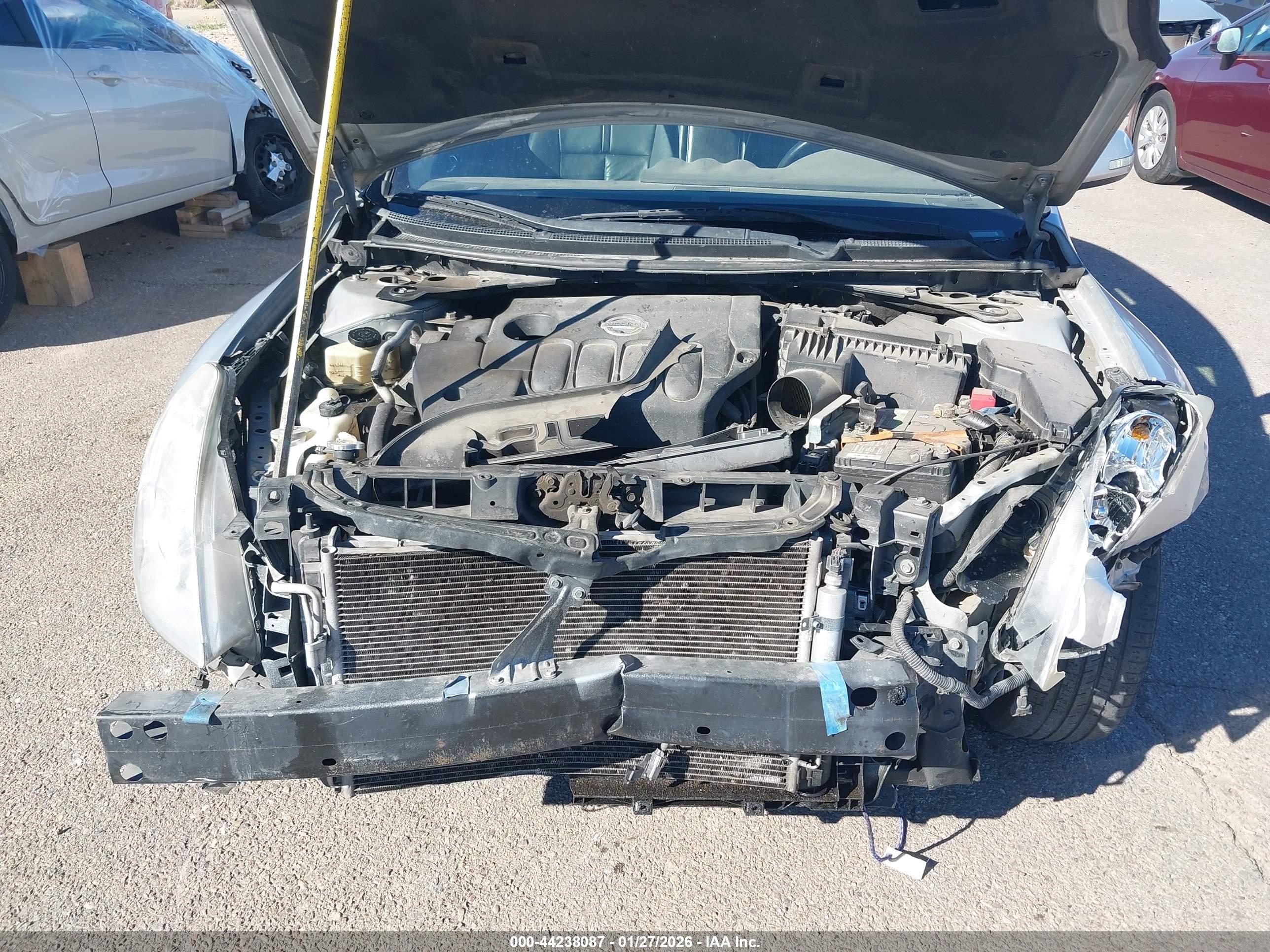 NISSAN ALTIMA image 10