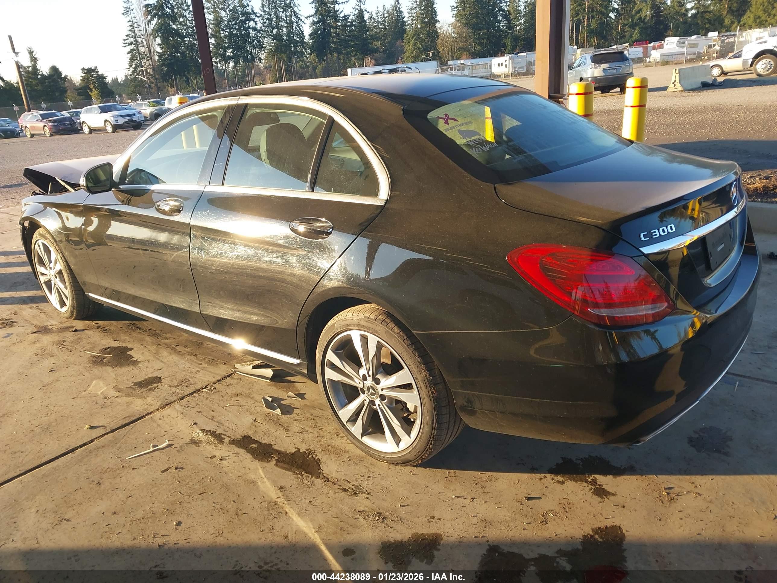 MERCEDES-BENZ C image 3