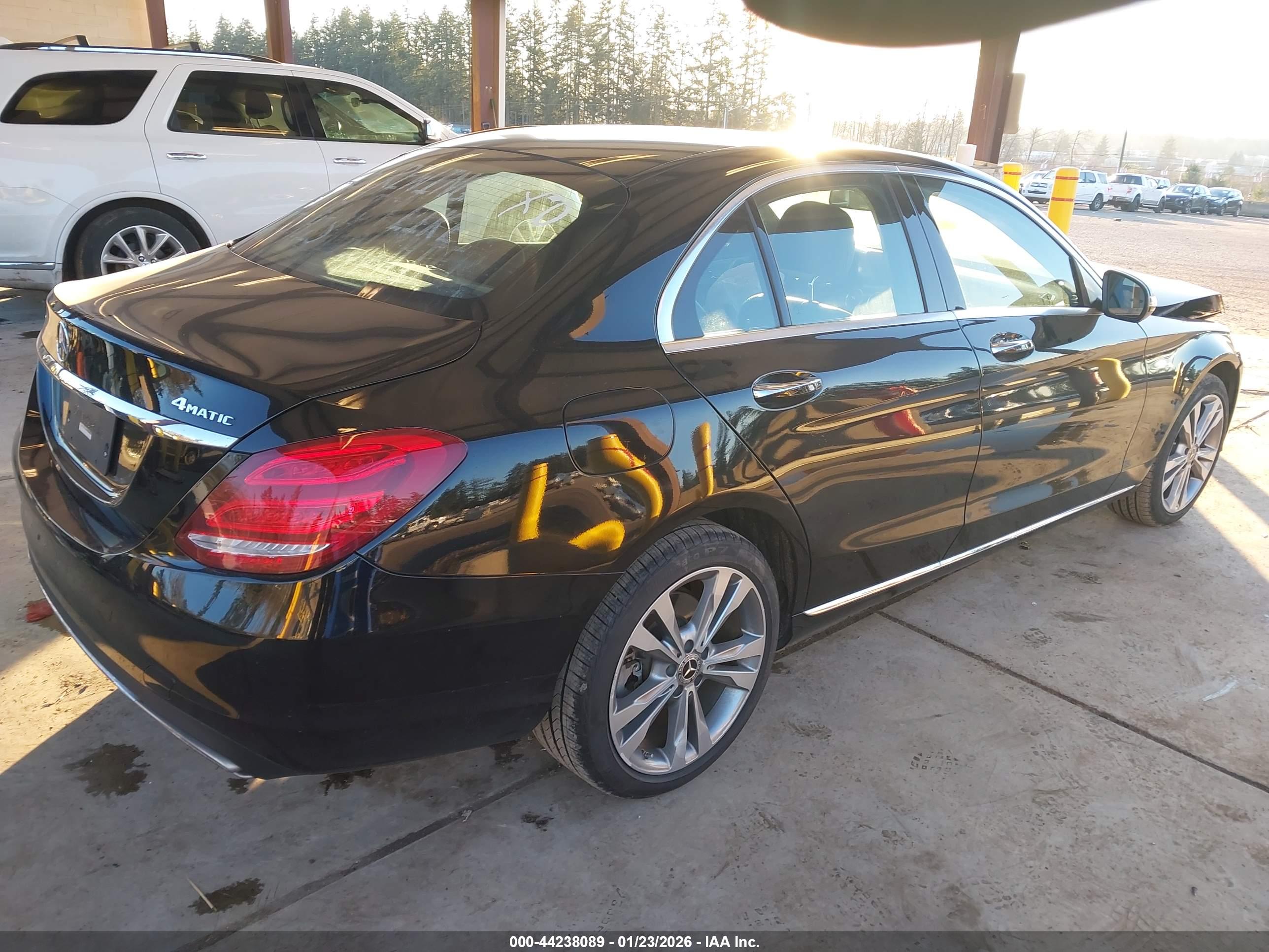 MERCEDES-BENZ C image 4