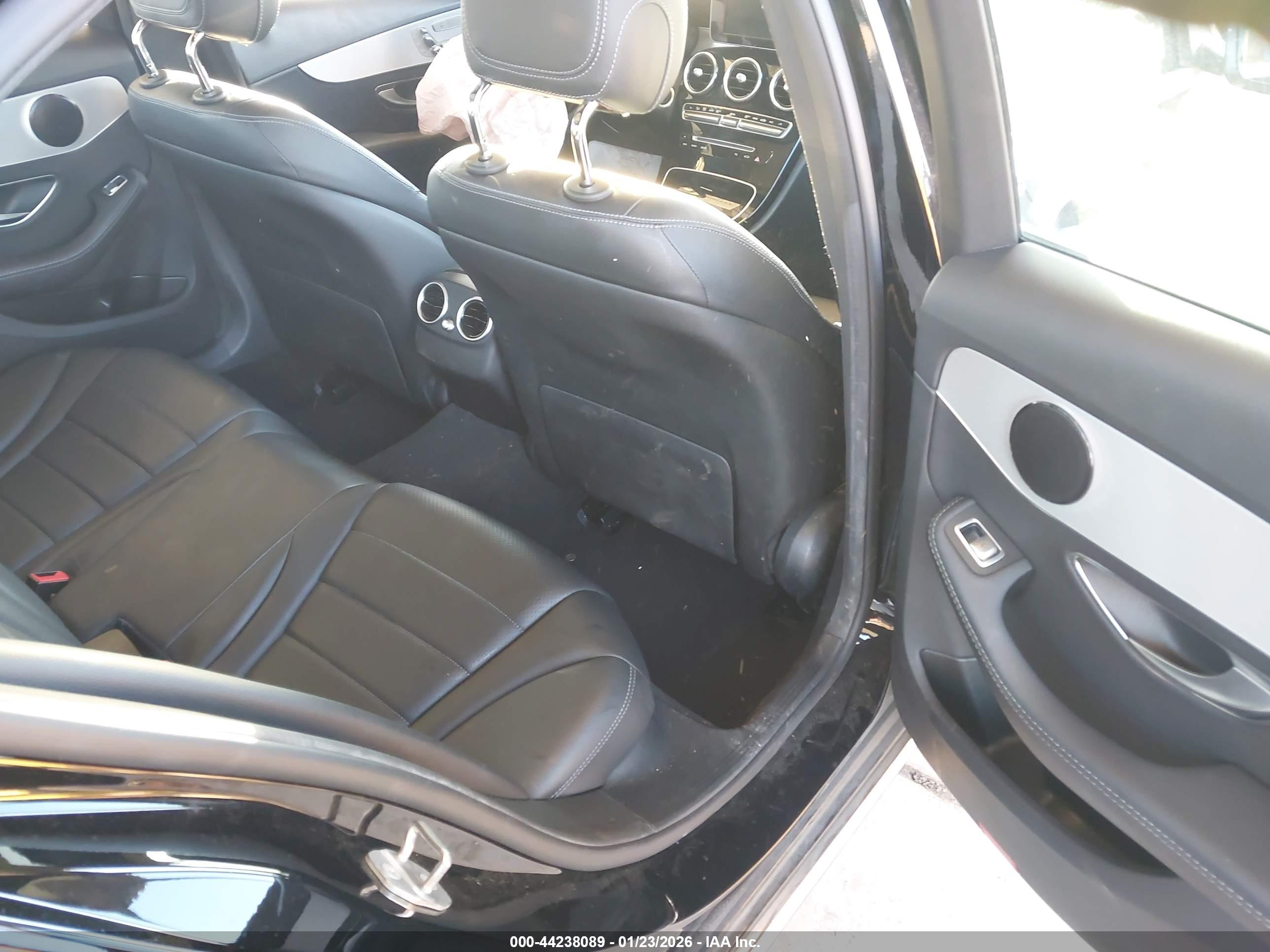MERCEDES-BENZ C image 8