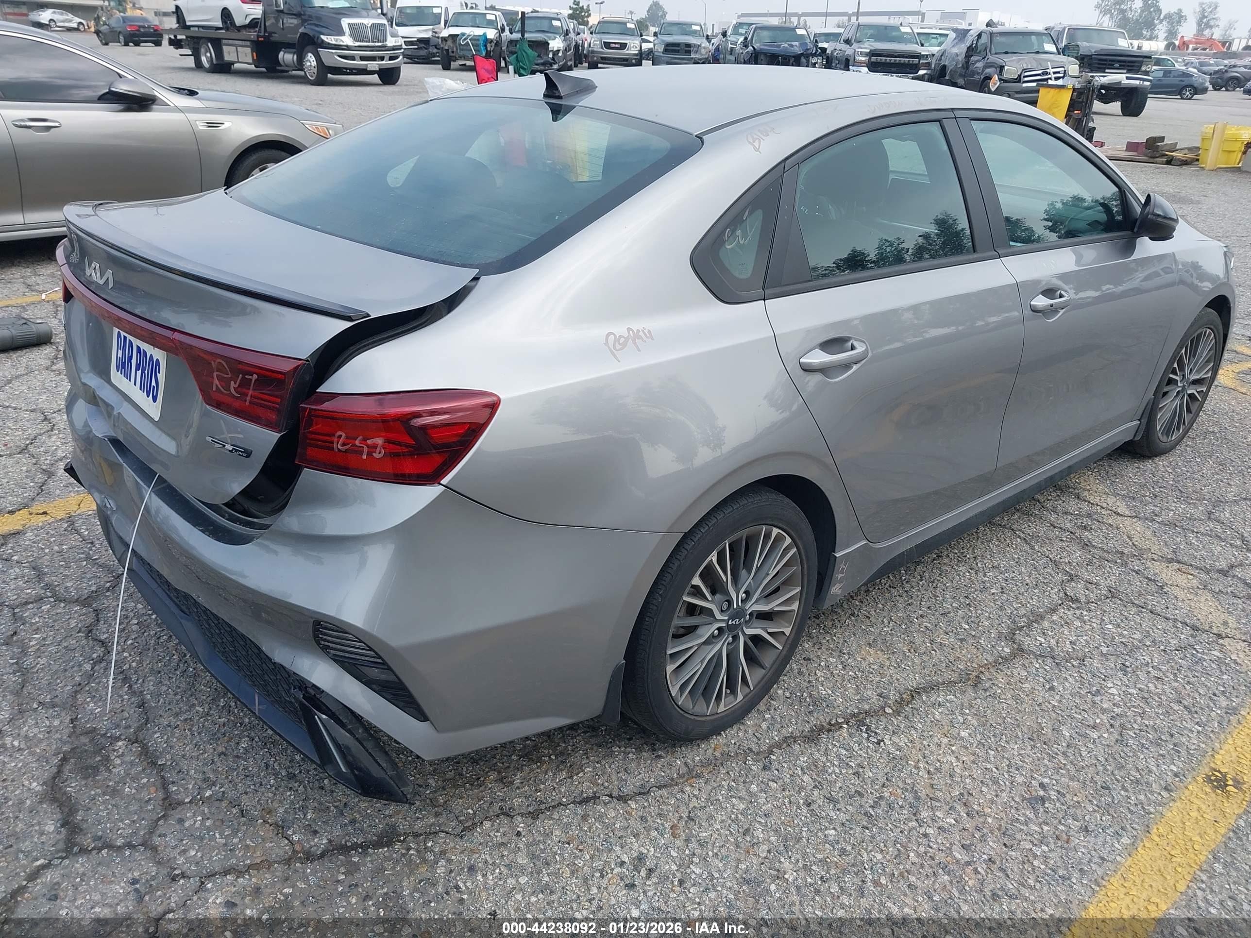 KIA FORTE image 4