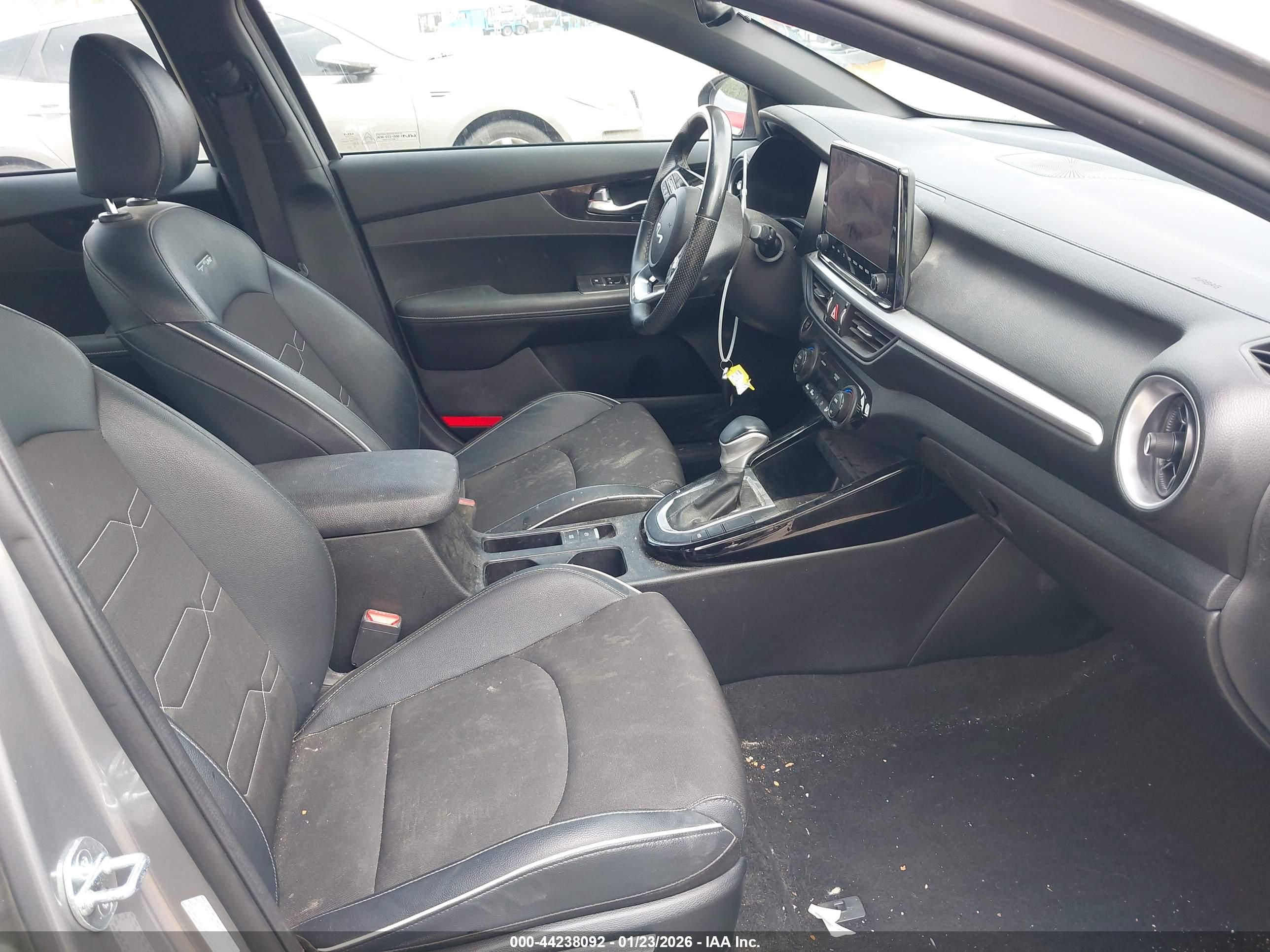 KIA FORTE image 5