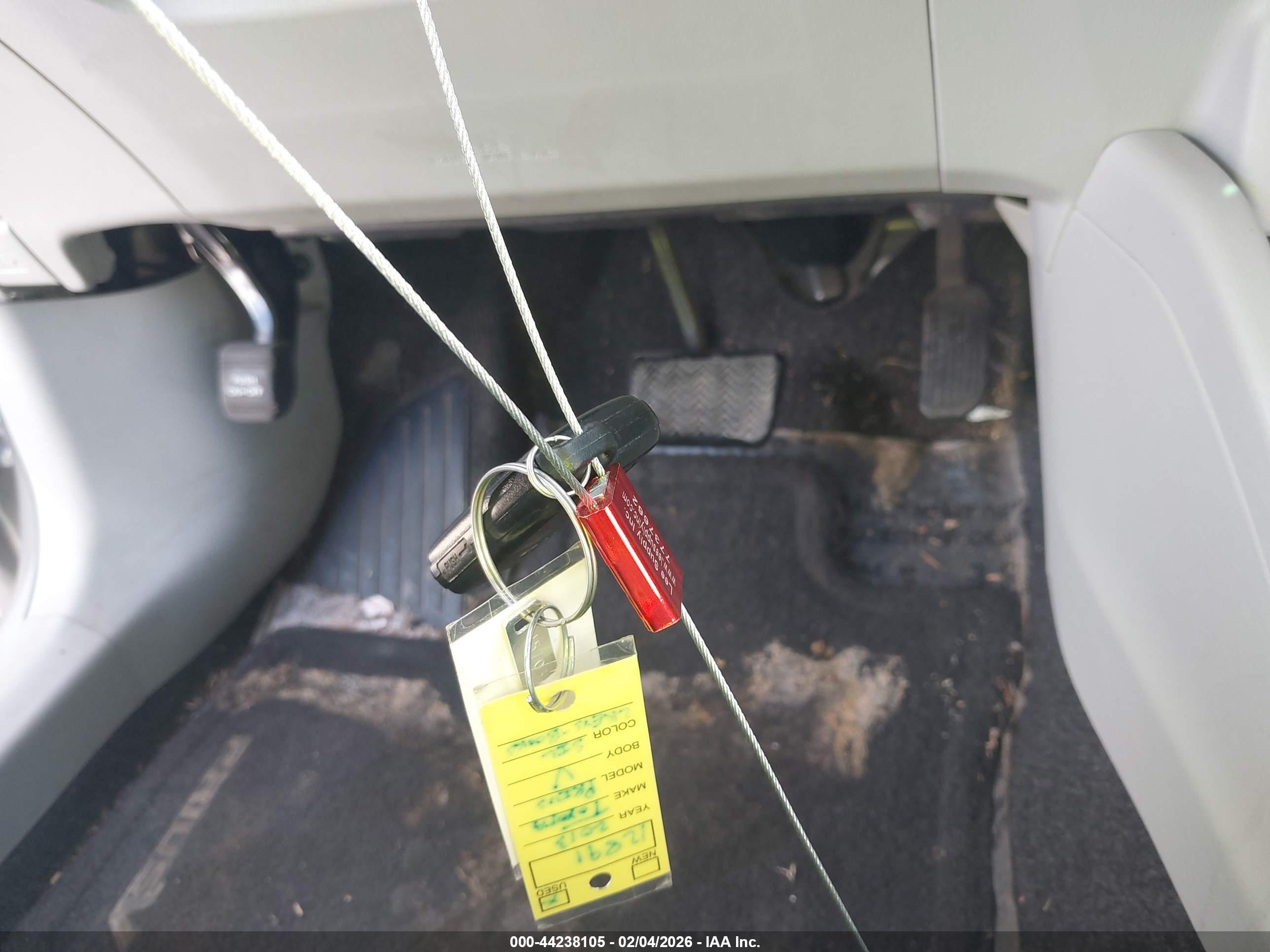 TOYOTA PRIUS image 11