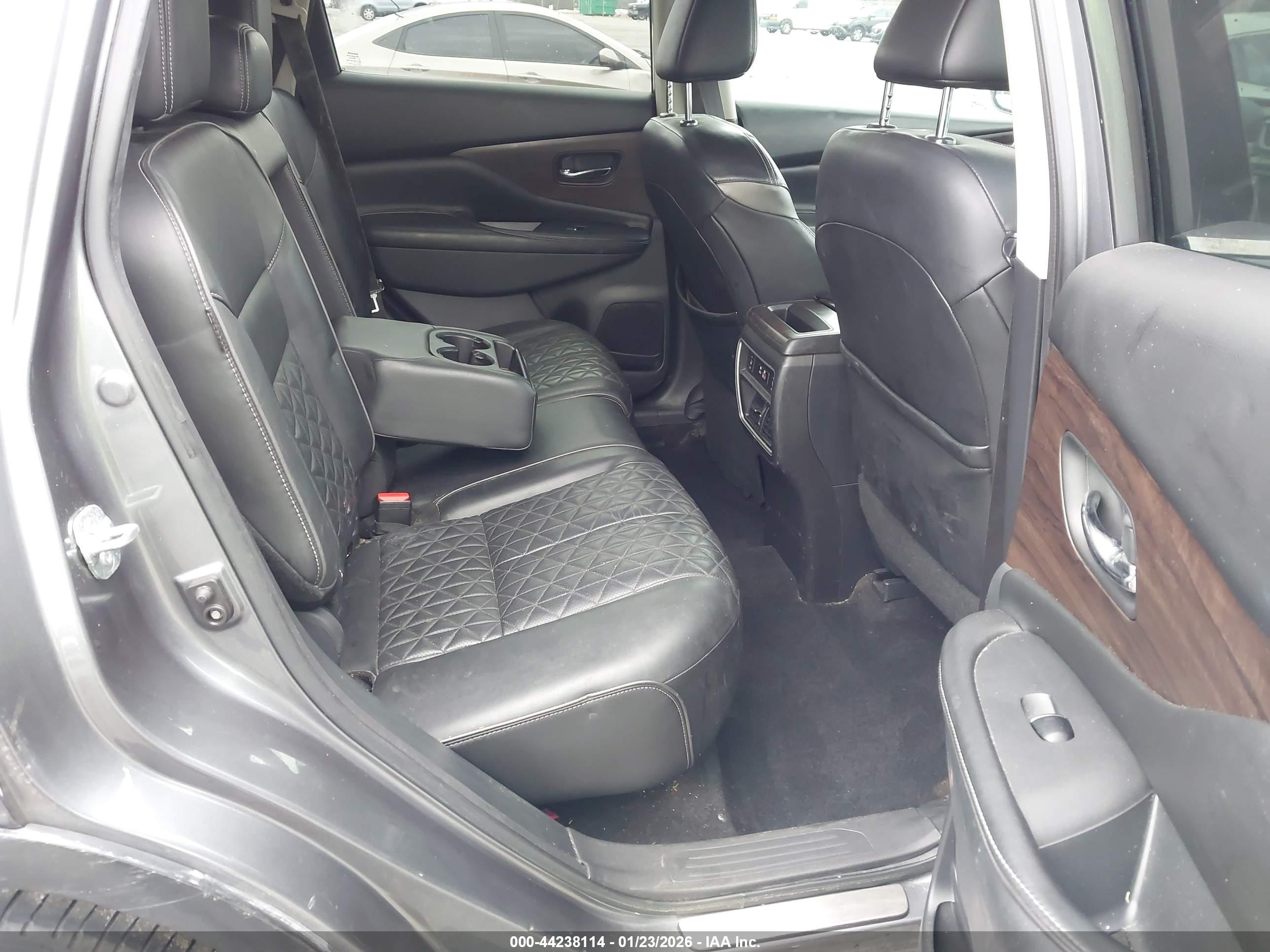 NISSAN MURANO image 8