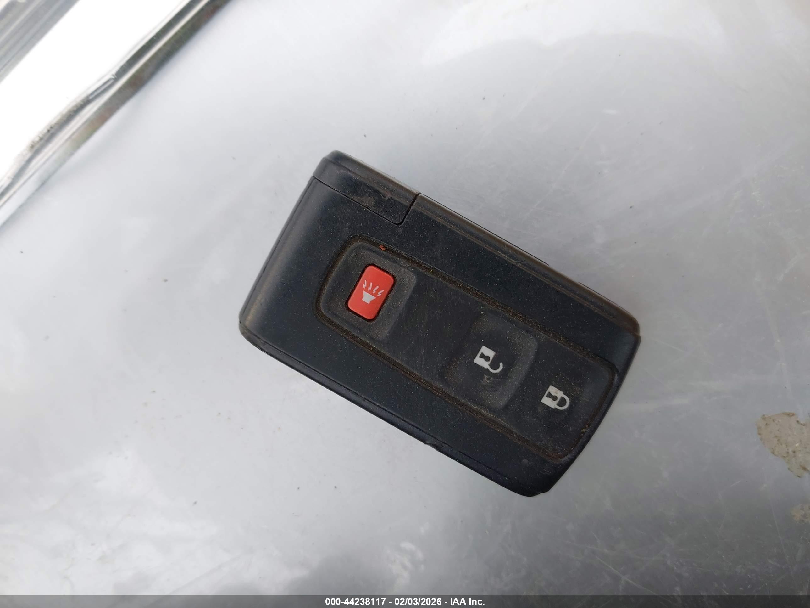 TOYOTA PRIUS image 11