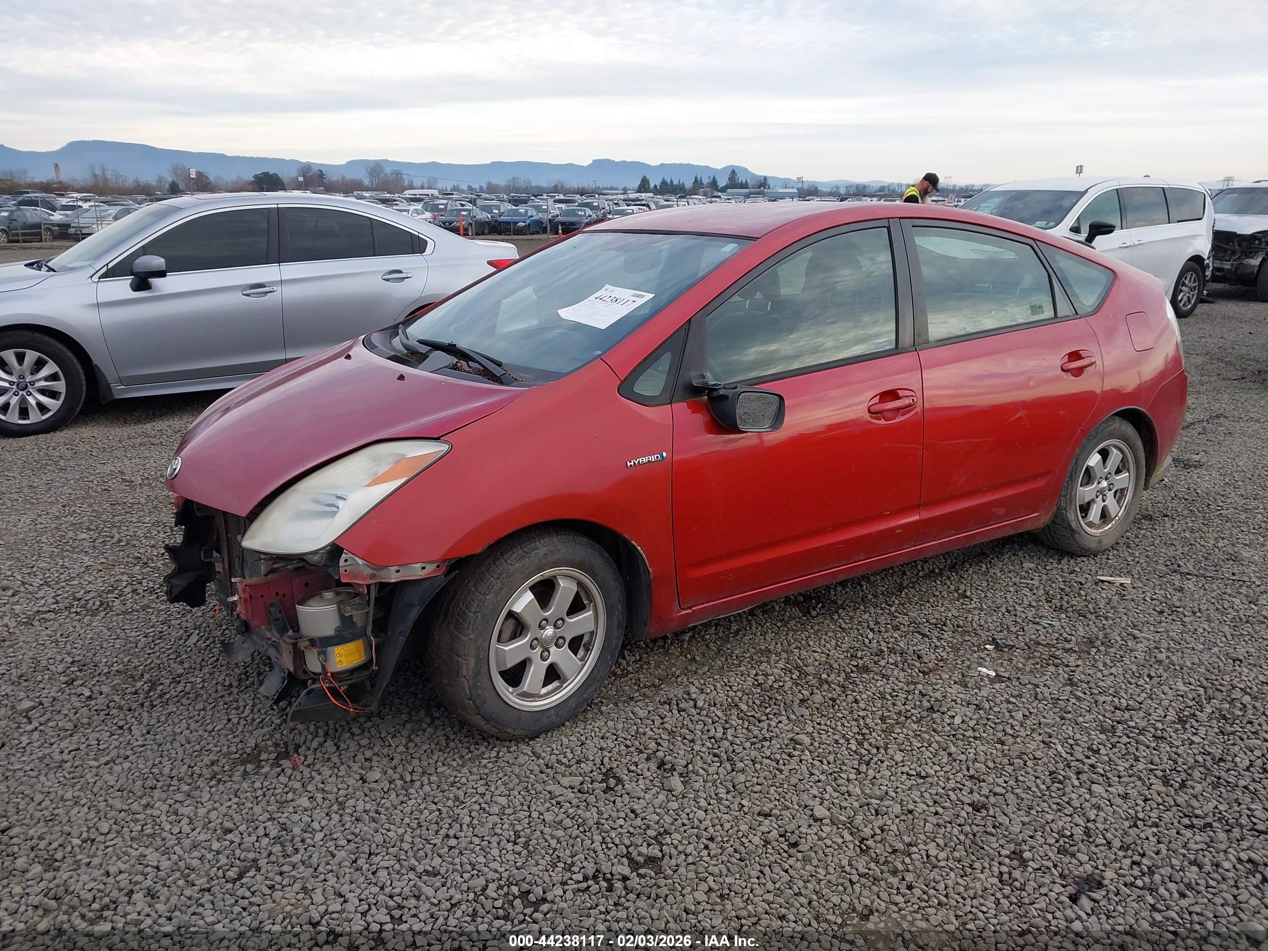 TOYOTA PRIUS image 2