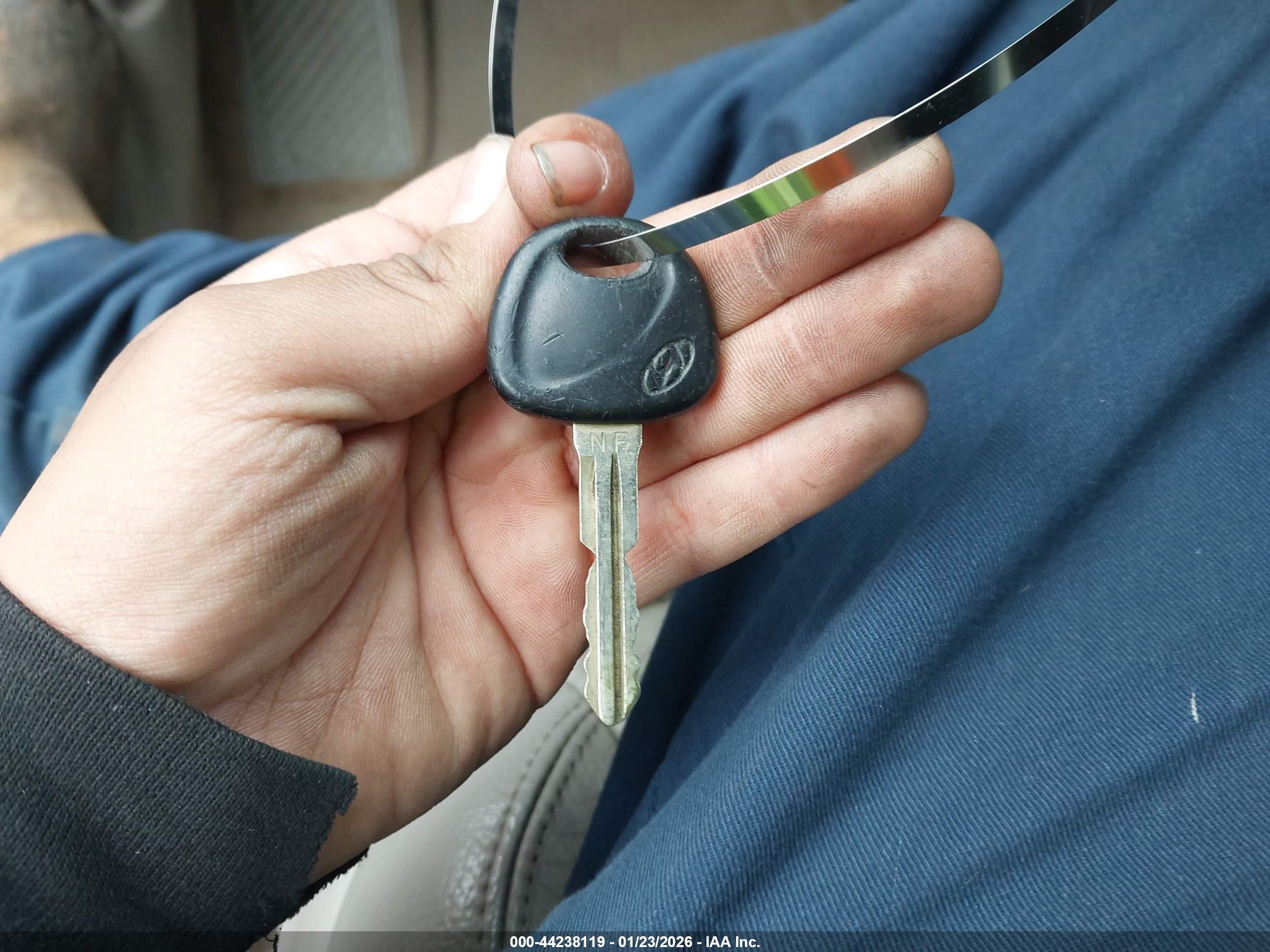 HYUNDAI SONATA image 11