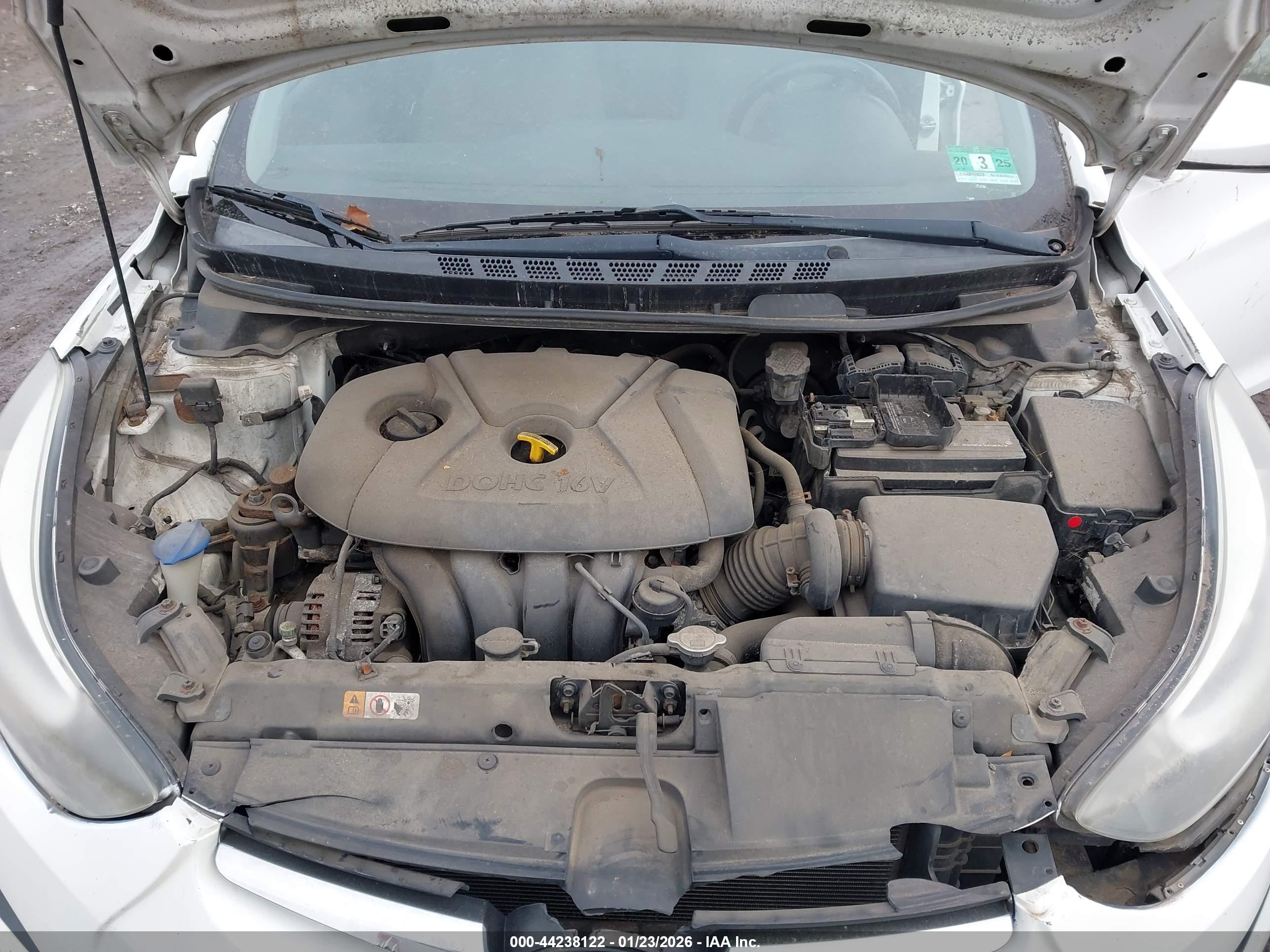 HYUNDAI ELANTRA image 10