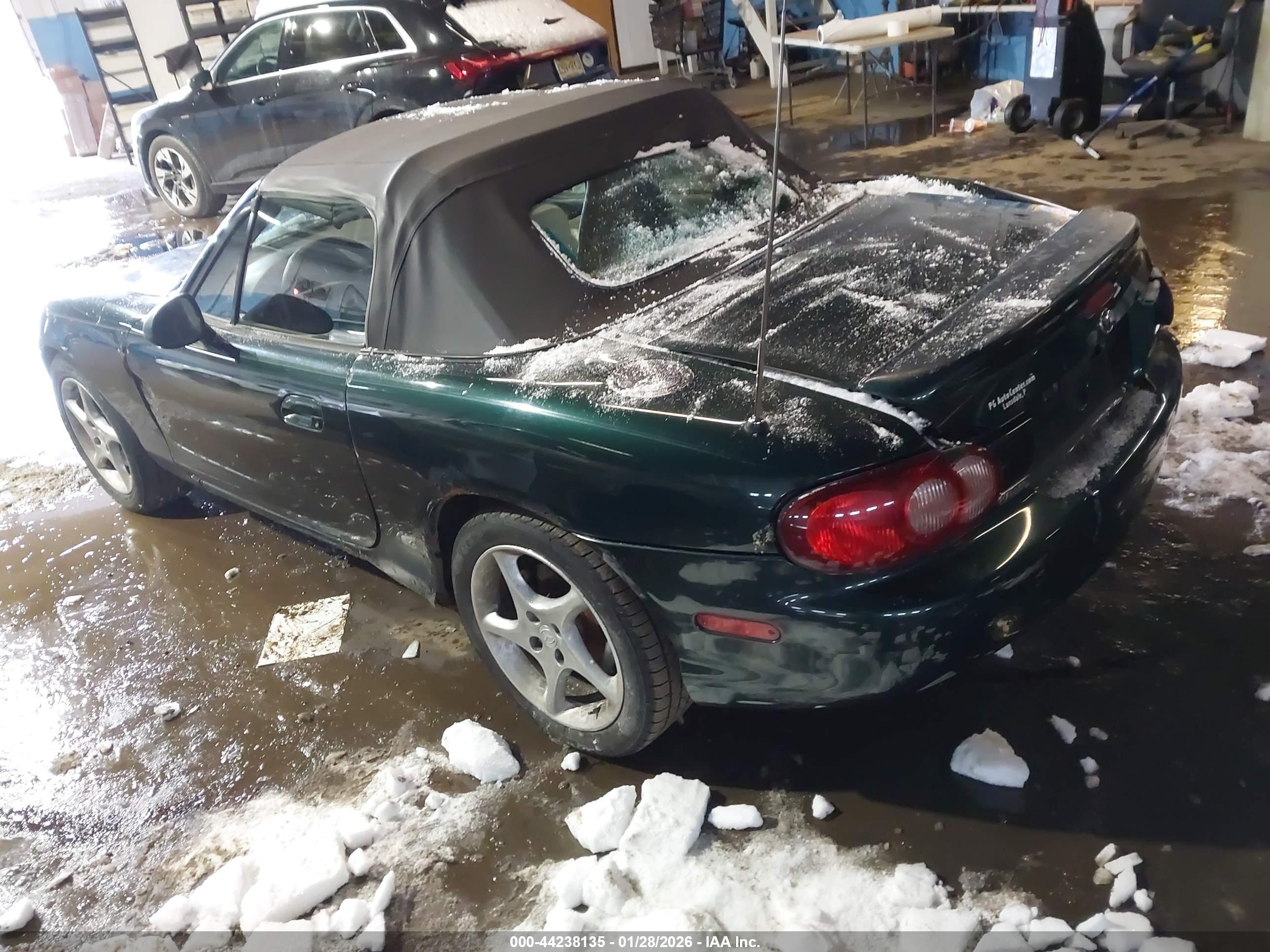 MAZDA MX-5 image 3