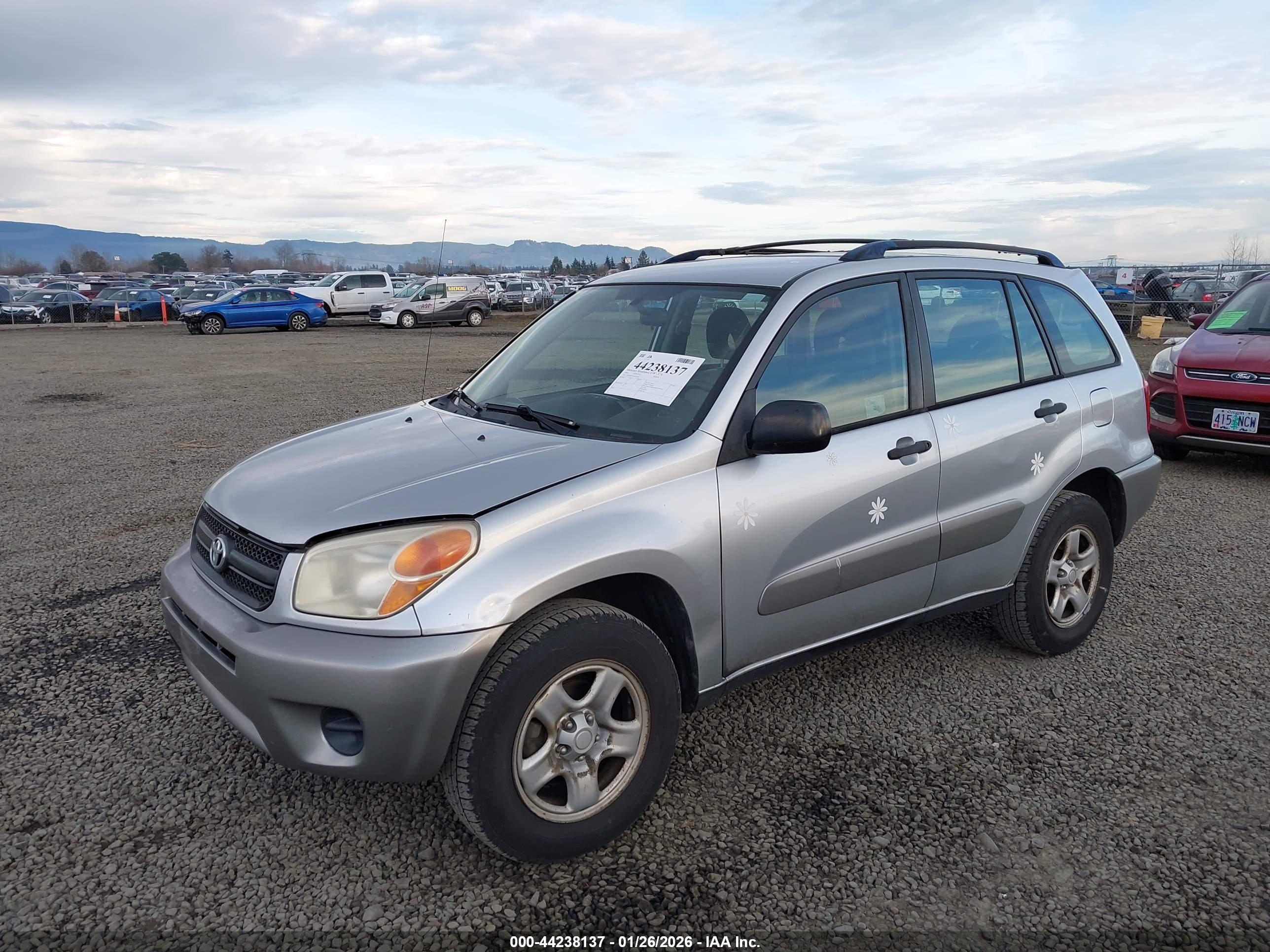 TOYOTA RAV4 image 2