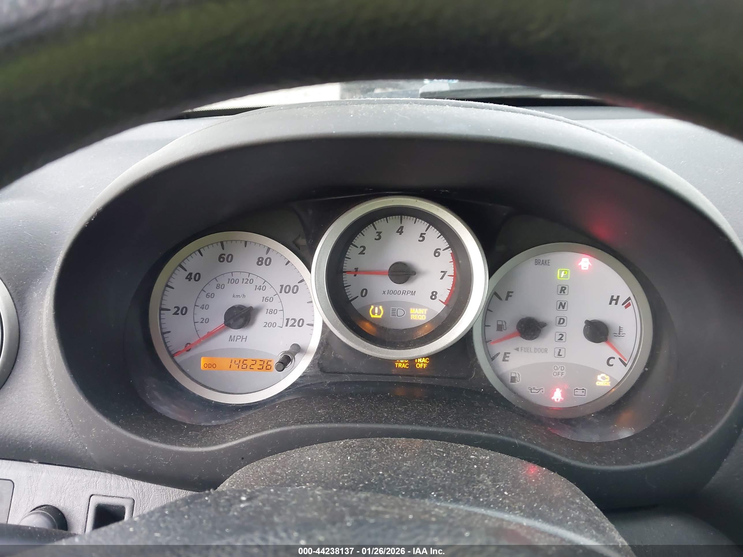 TOYOTA RAV4 image 7