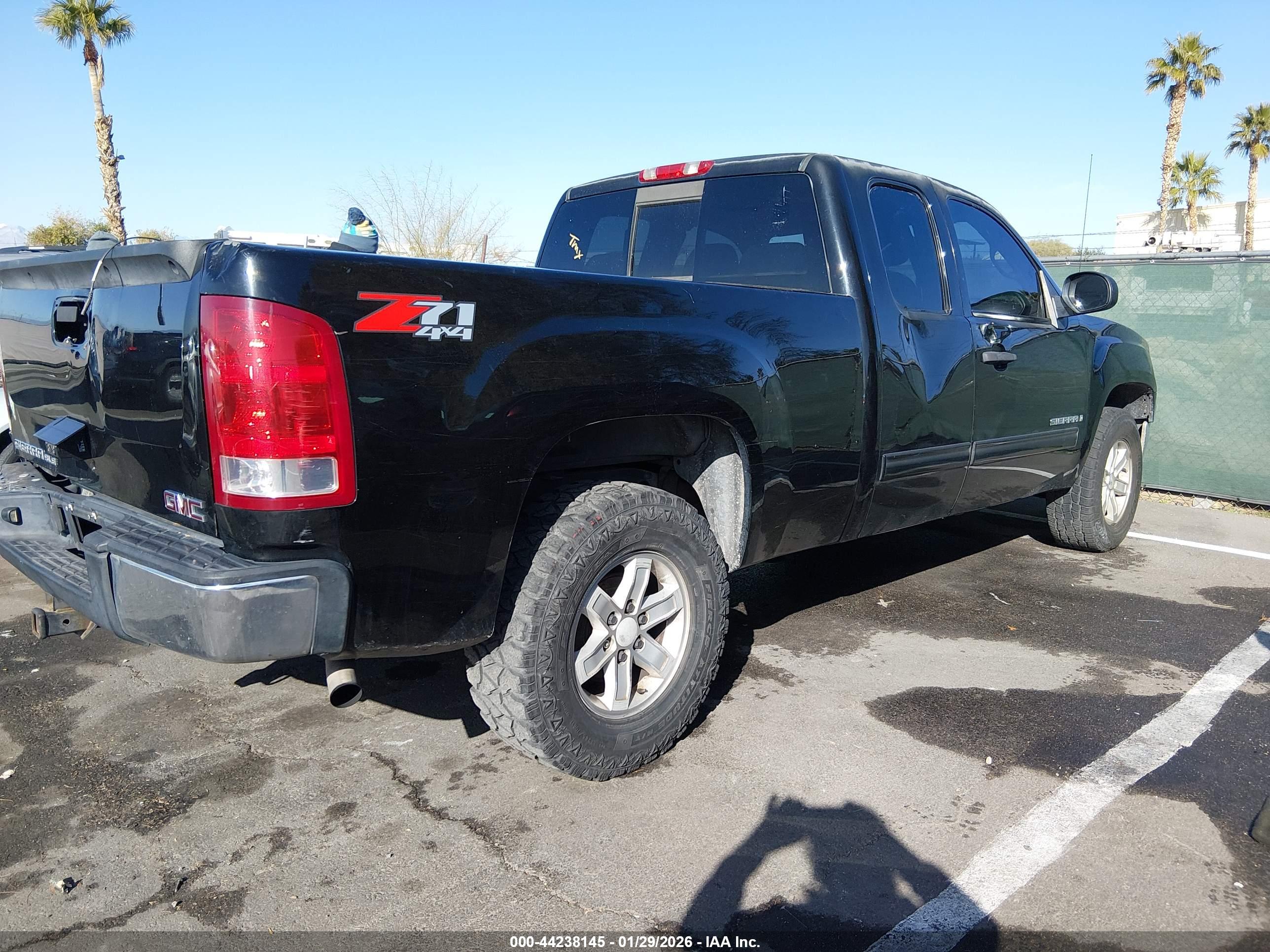 GMC SIERRA image 4