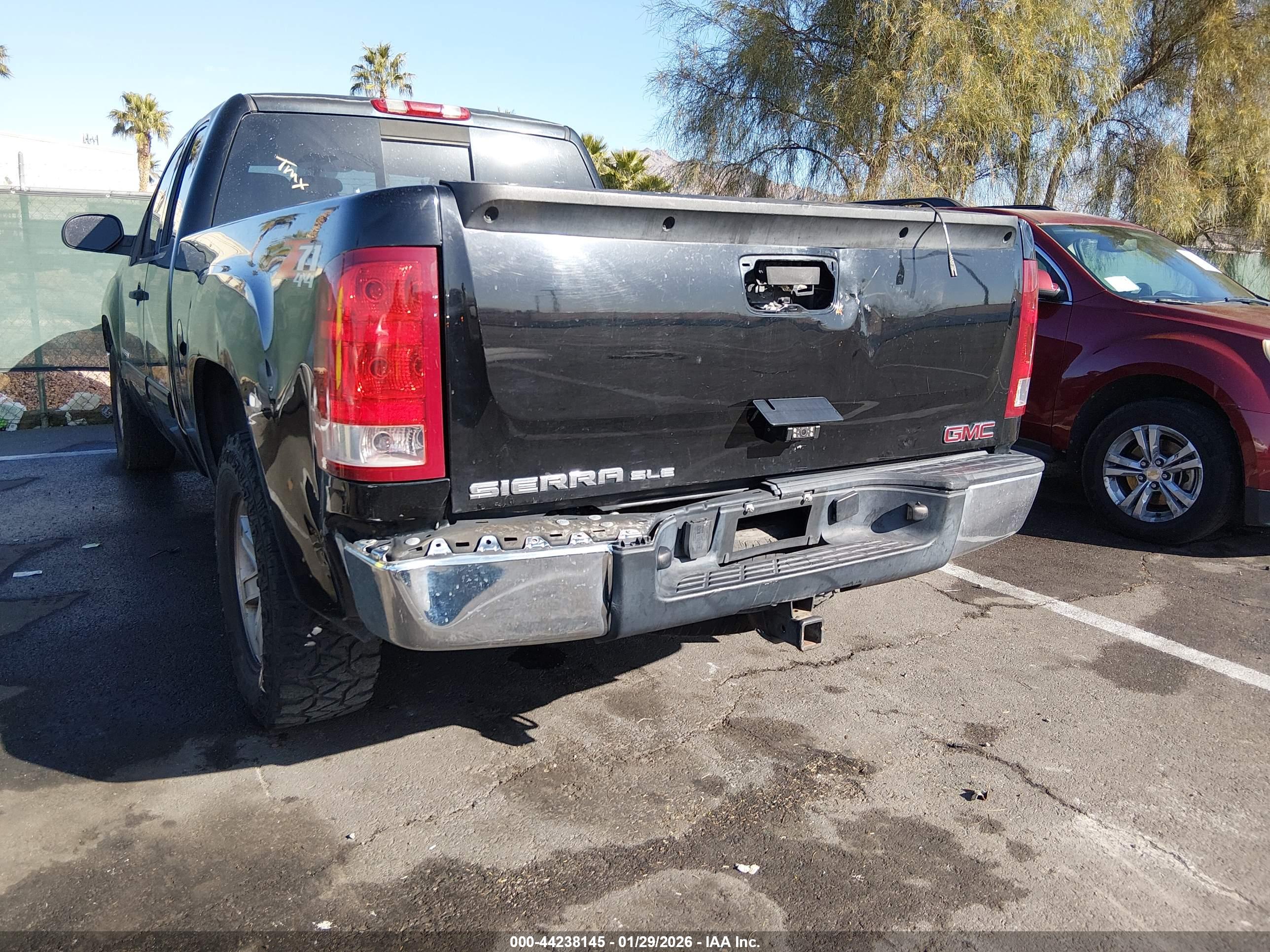 GMC SIERRA image 6