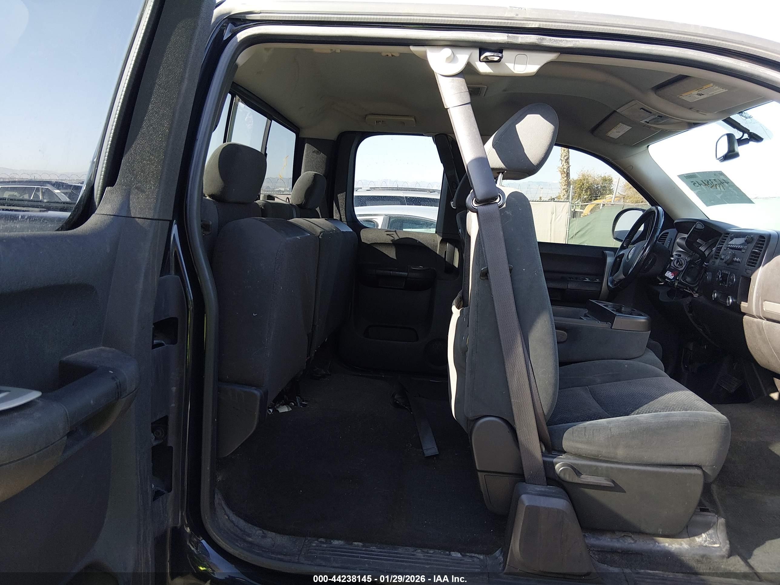GMC SIERRA image 8