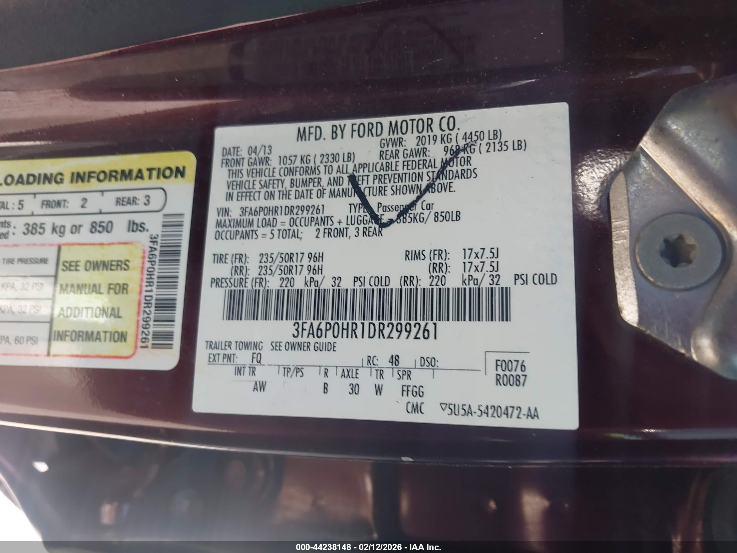 FORD FUSION image 9
