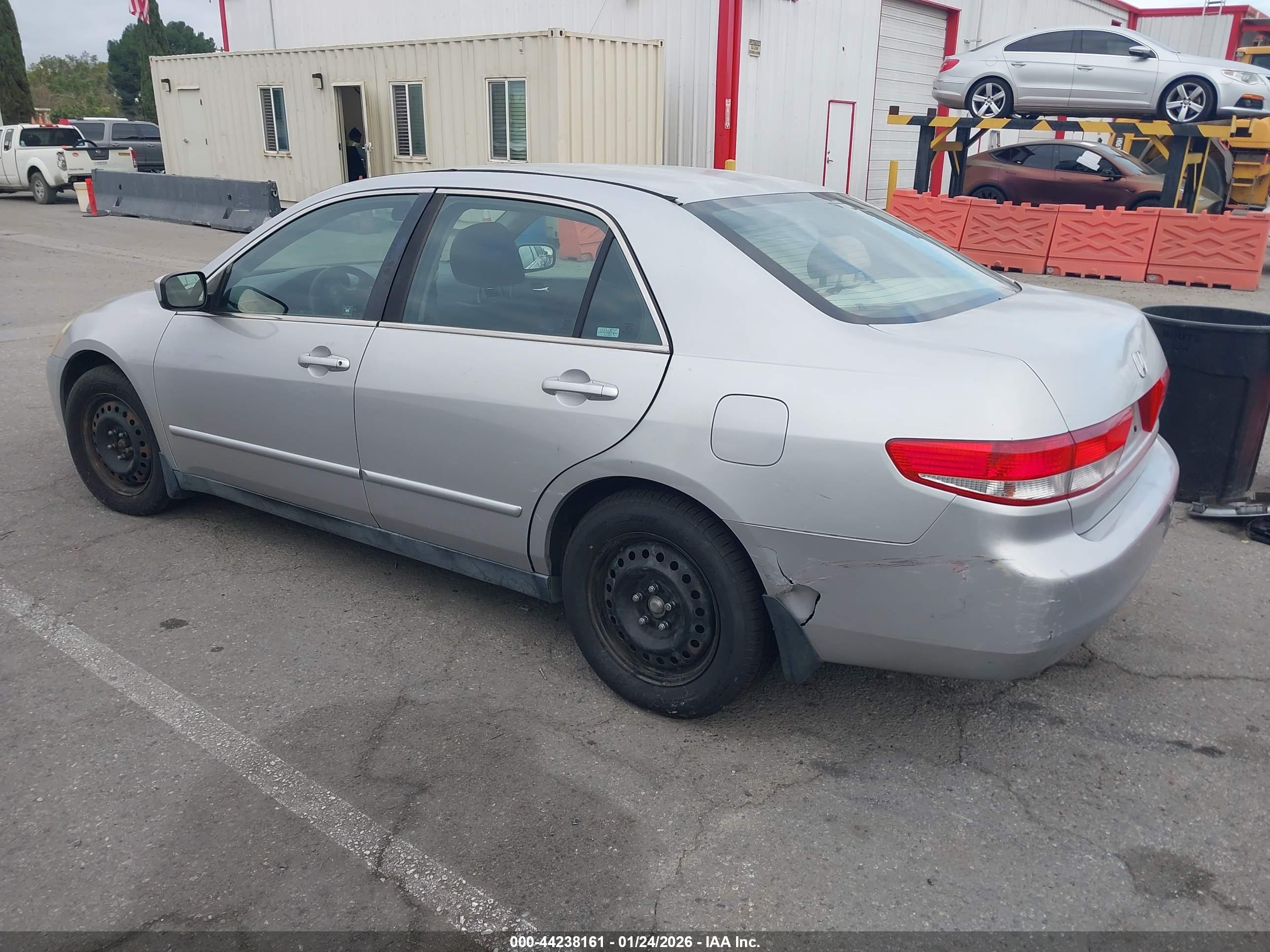 HONDA ACCORD image 3