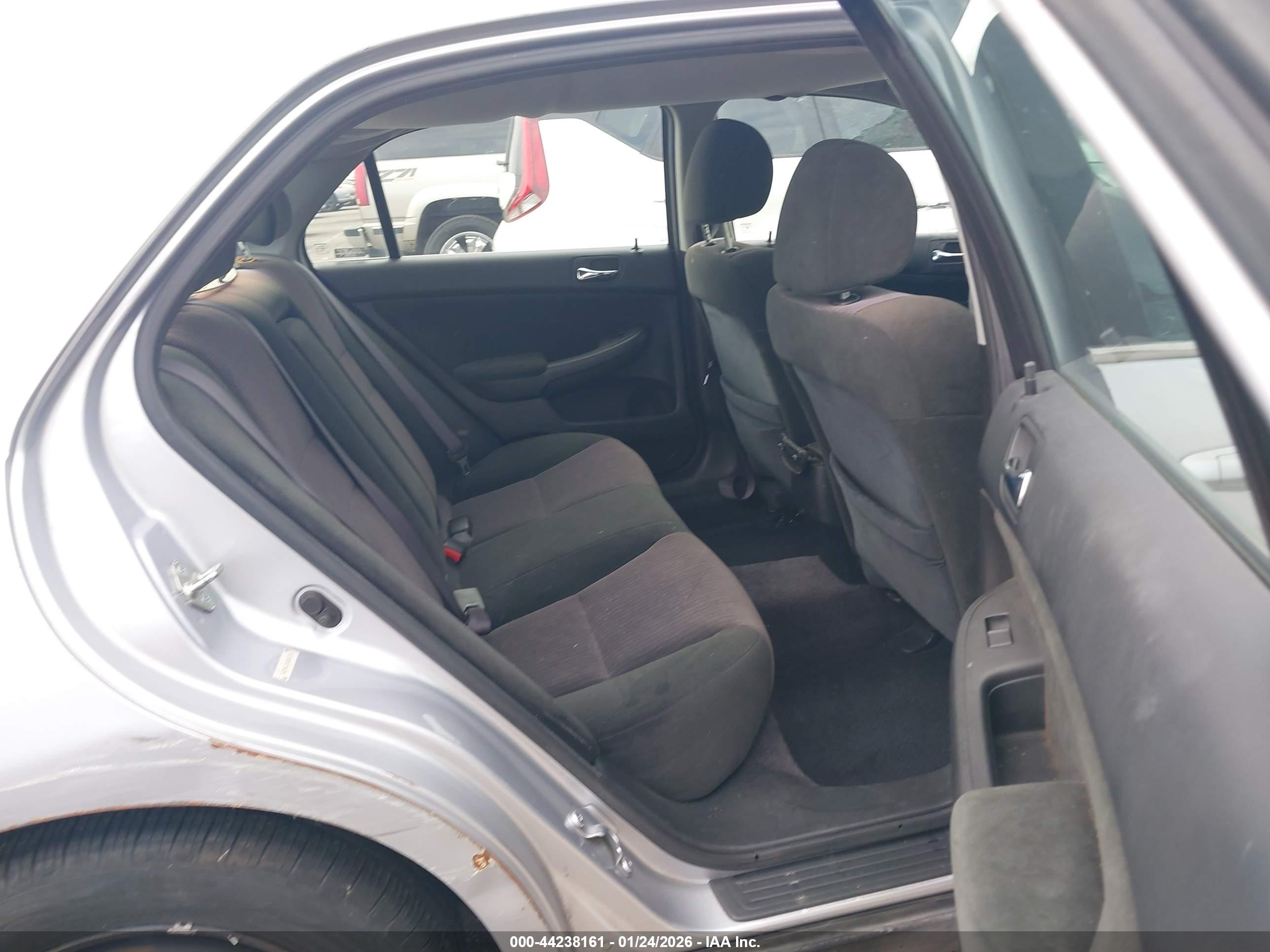 HONDA ACCORD image 8