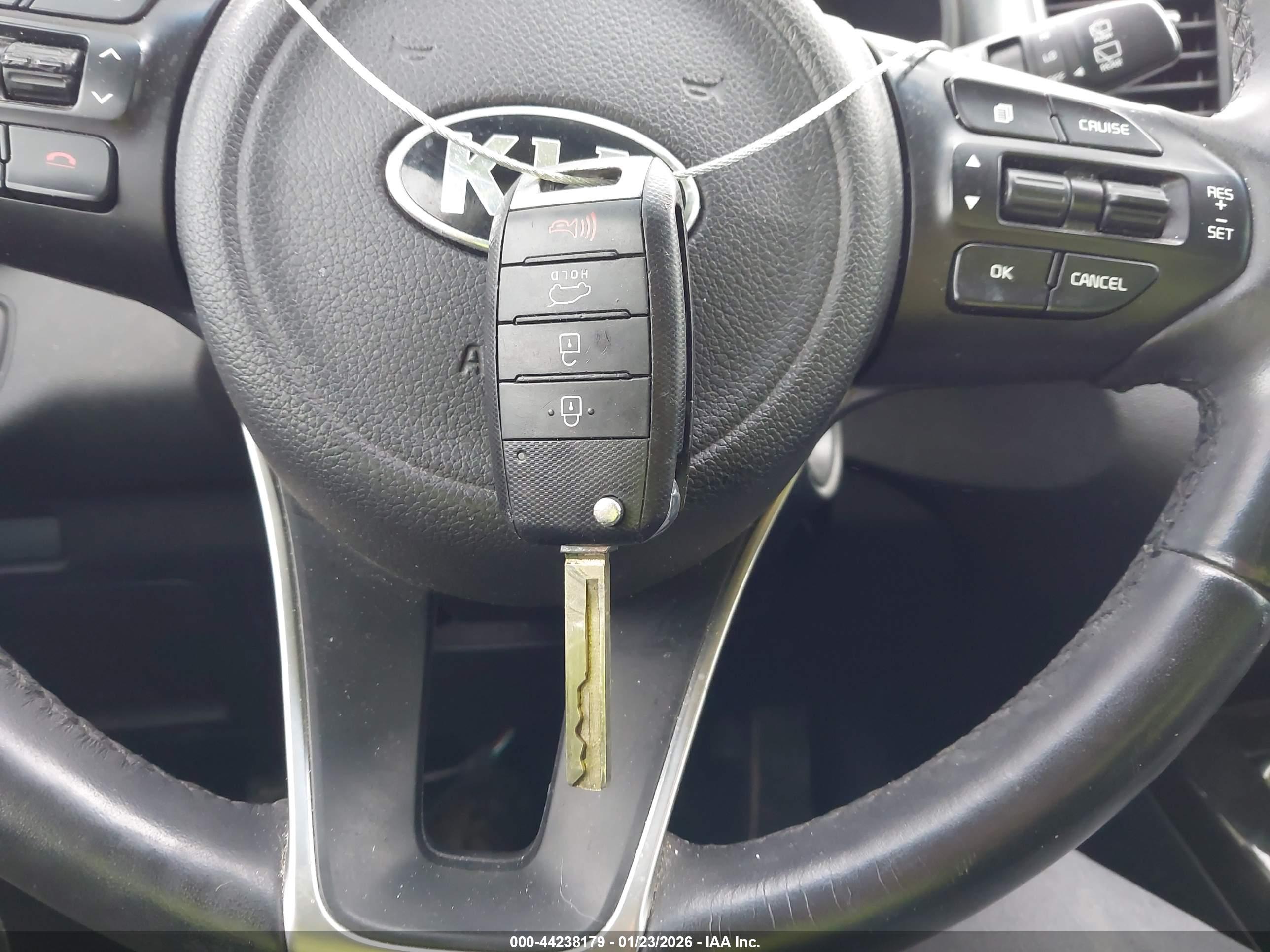 KIA SORENTO image 11