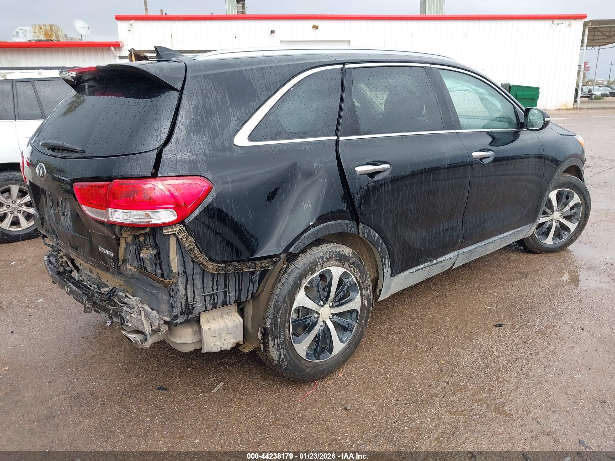 KIA SORENTO image 4