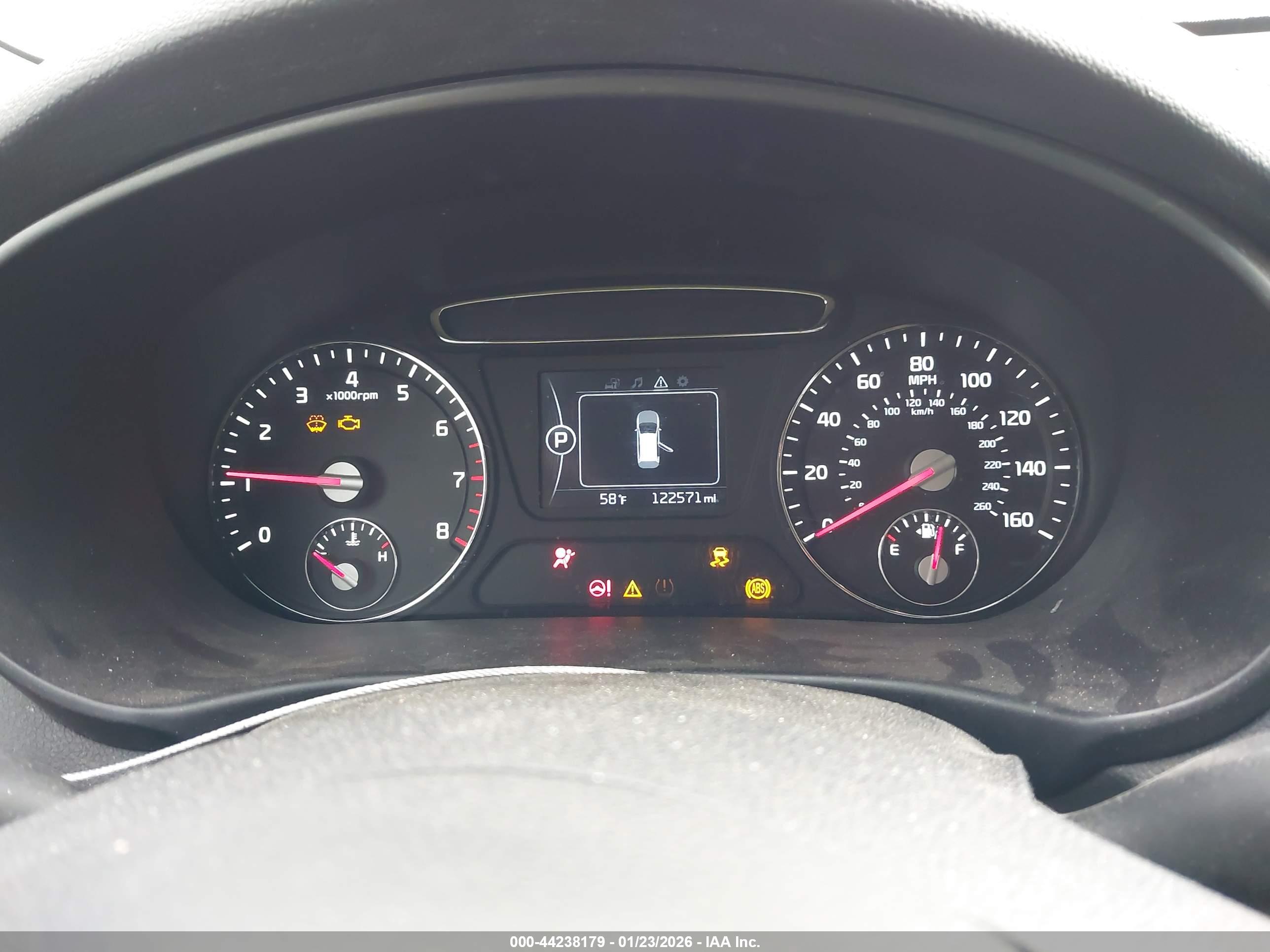 KIA SORENTO image 7