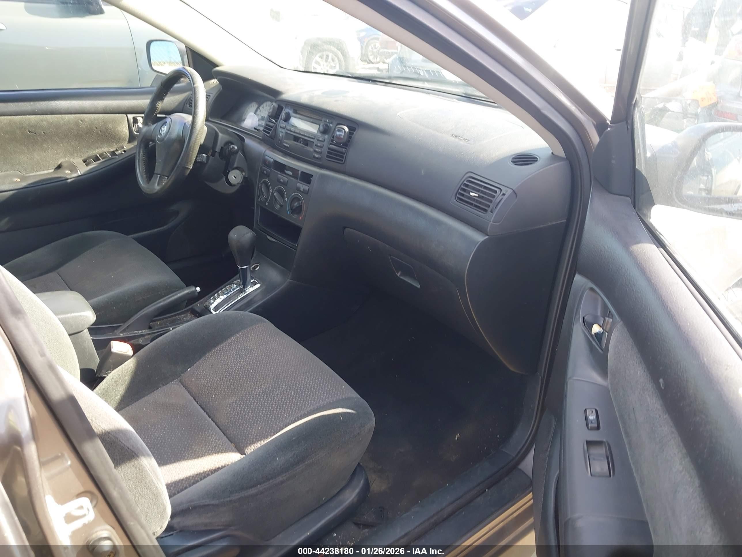 TOYOTA COROLLA image 5