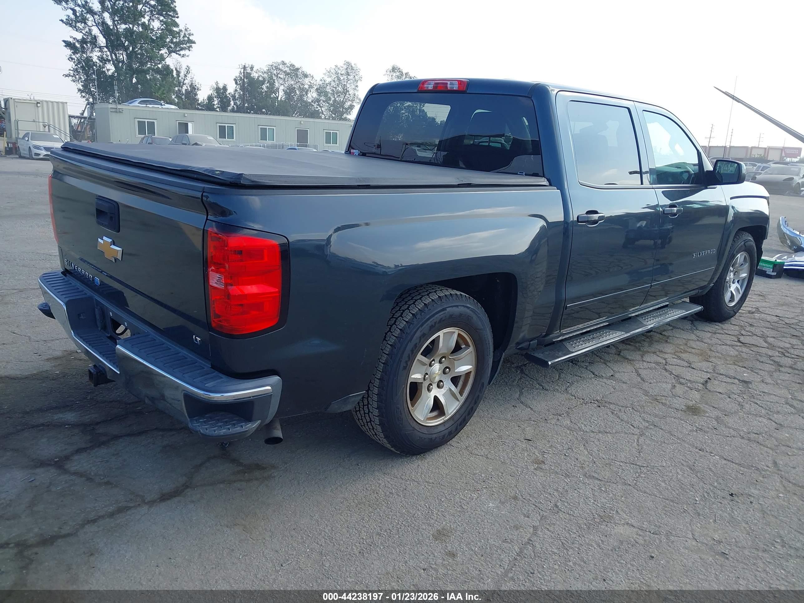 CHEVROLET SILVERADO image 4