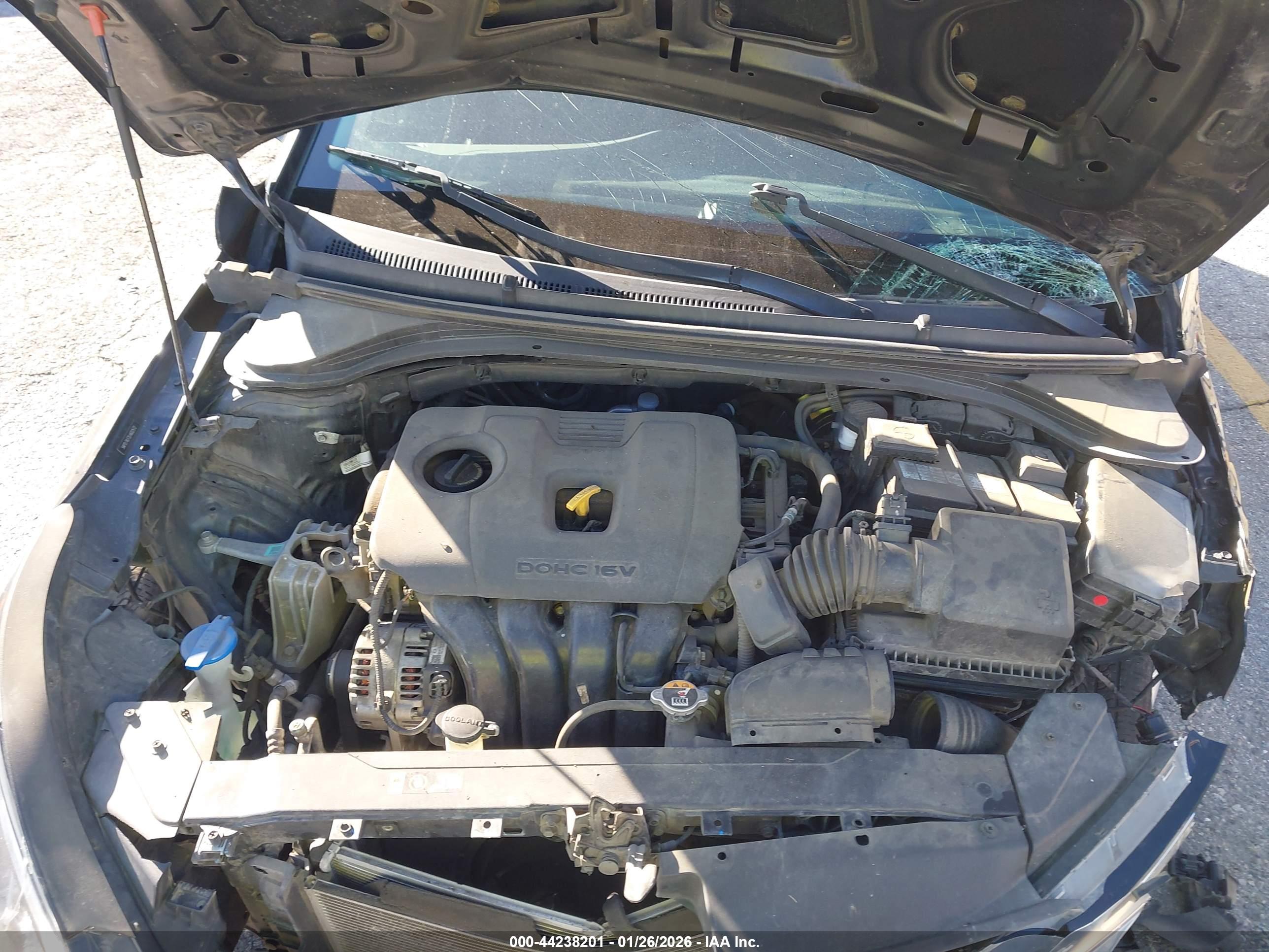 HYUNDAI ELANTRA image 10