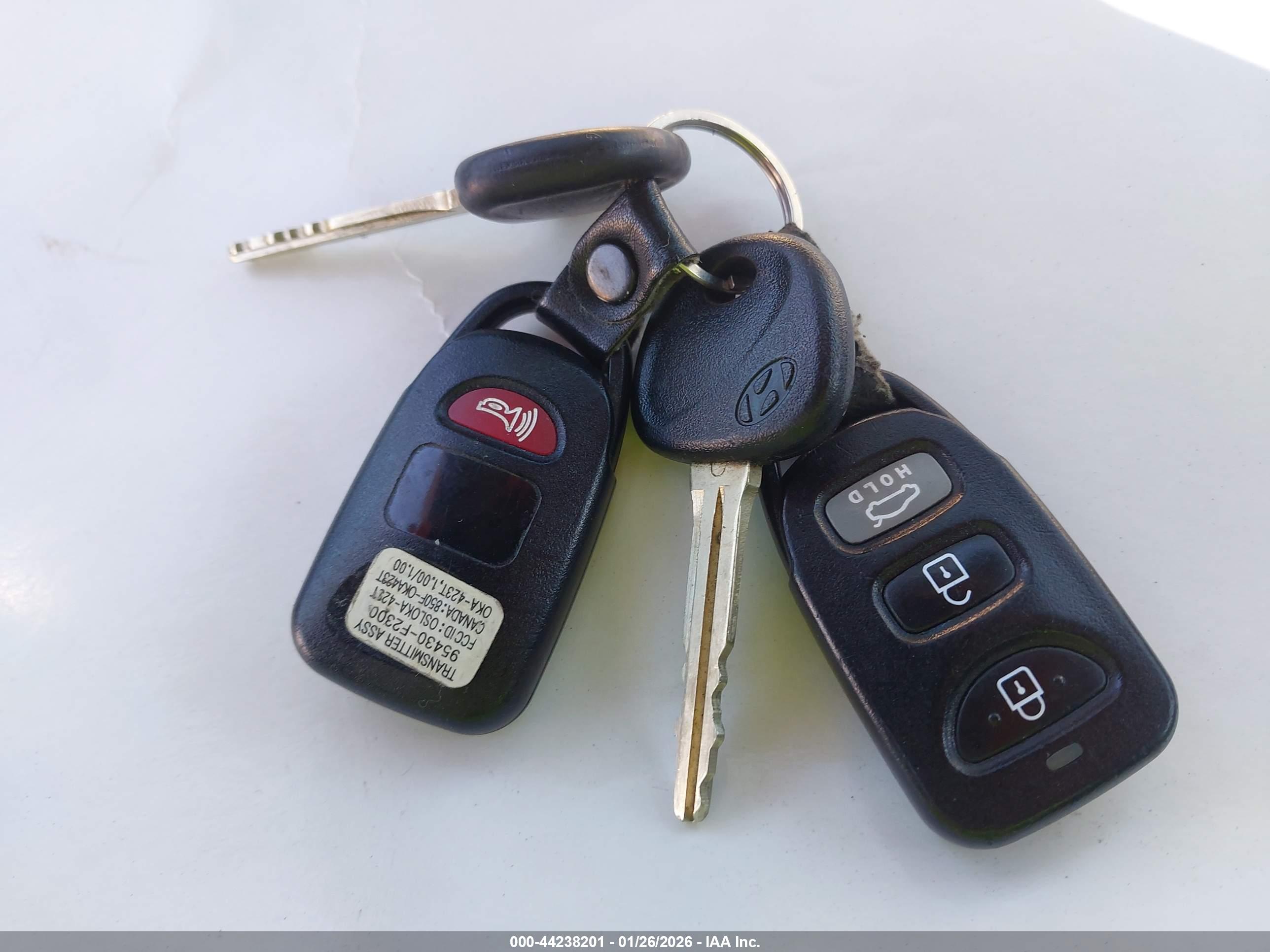 HYUNDAI ELANTRA image 11