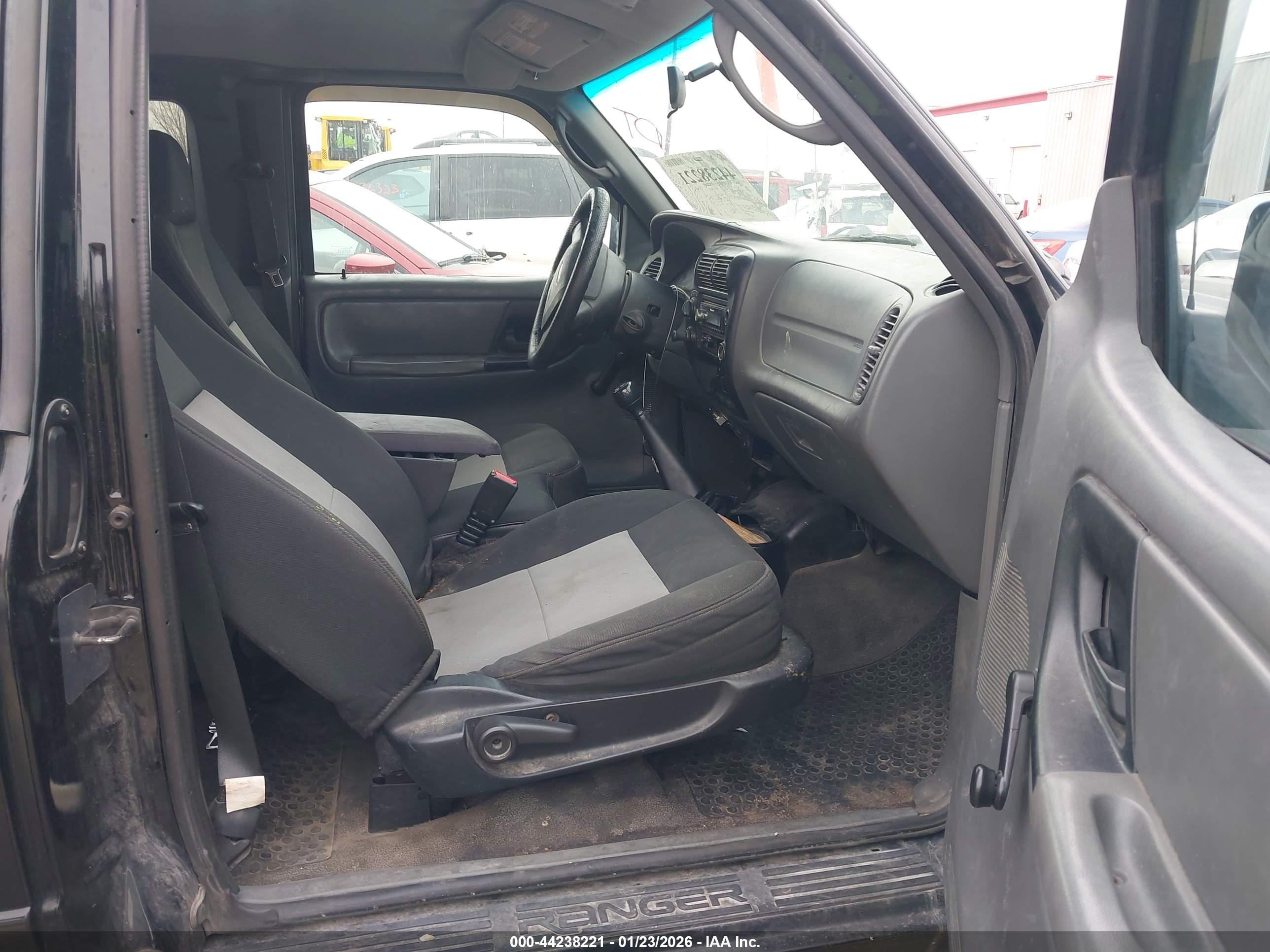 FORD RANGER image 5