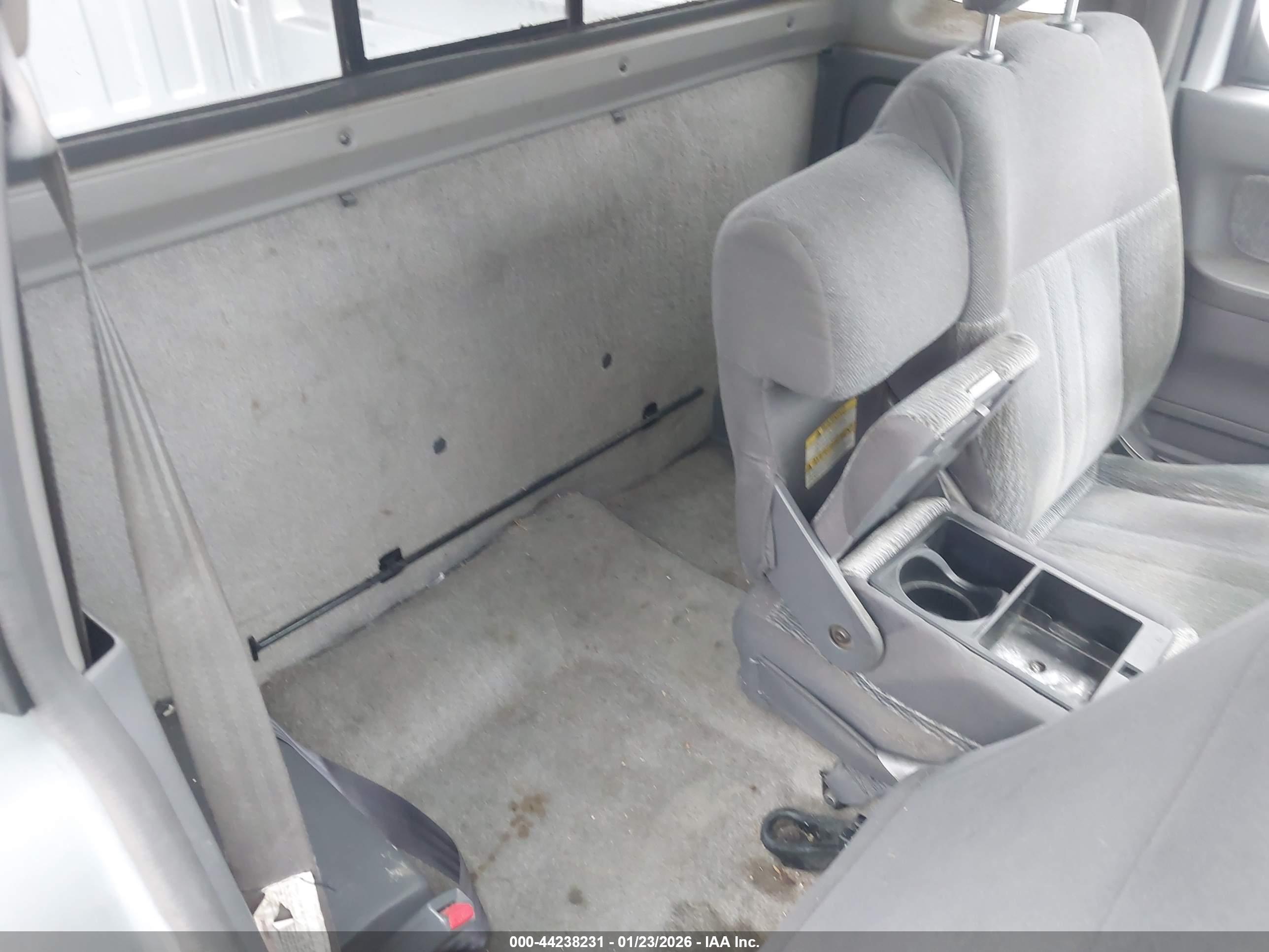 NISSAN FRONTIER image 8