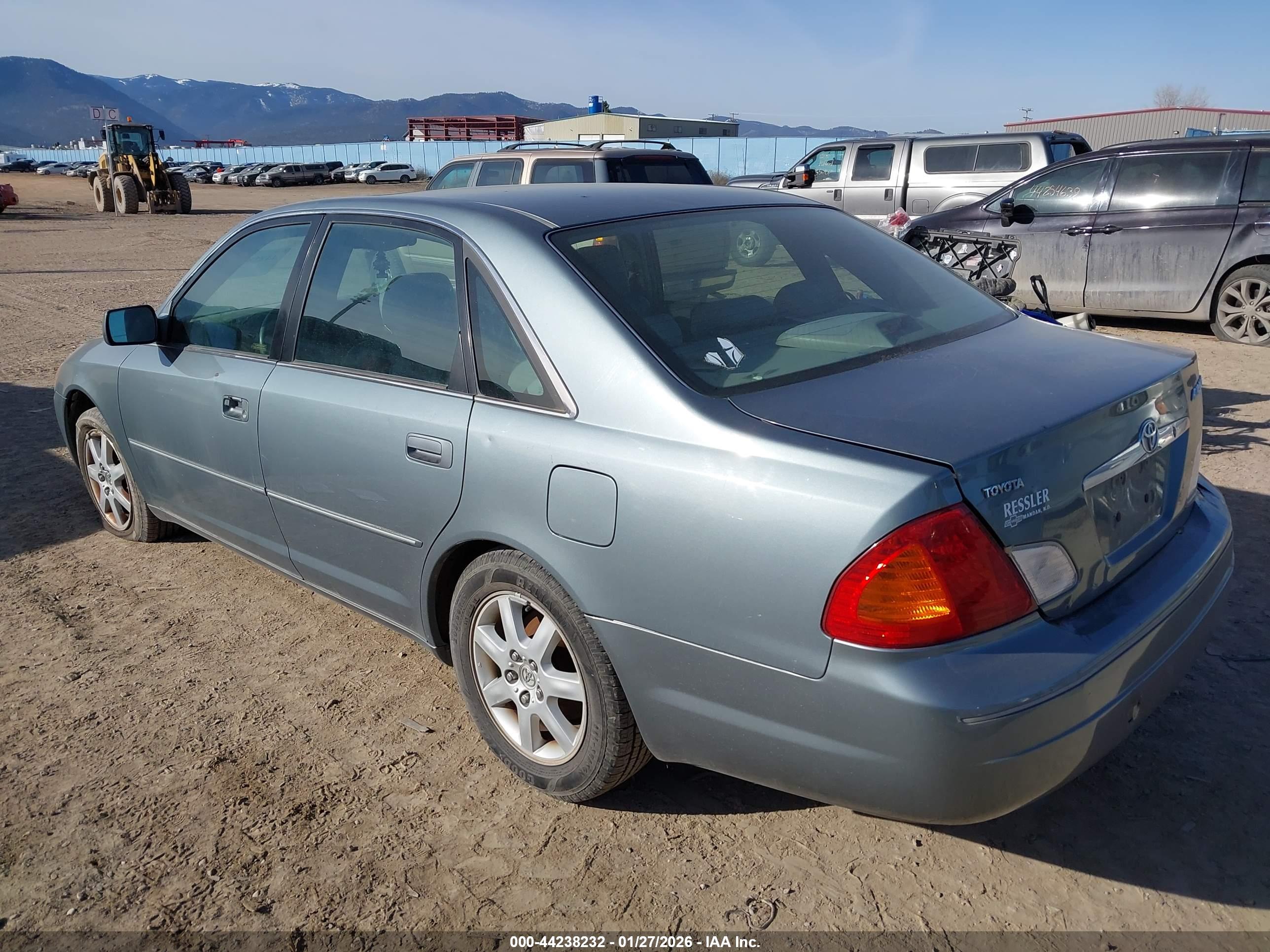 TOYOTA AVALON image 3