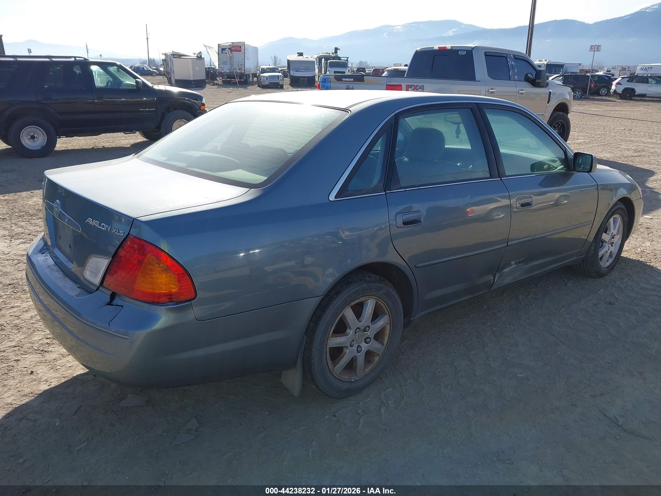 TOYOTA AVALON image 4