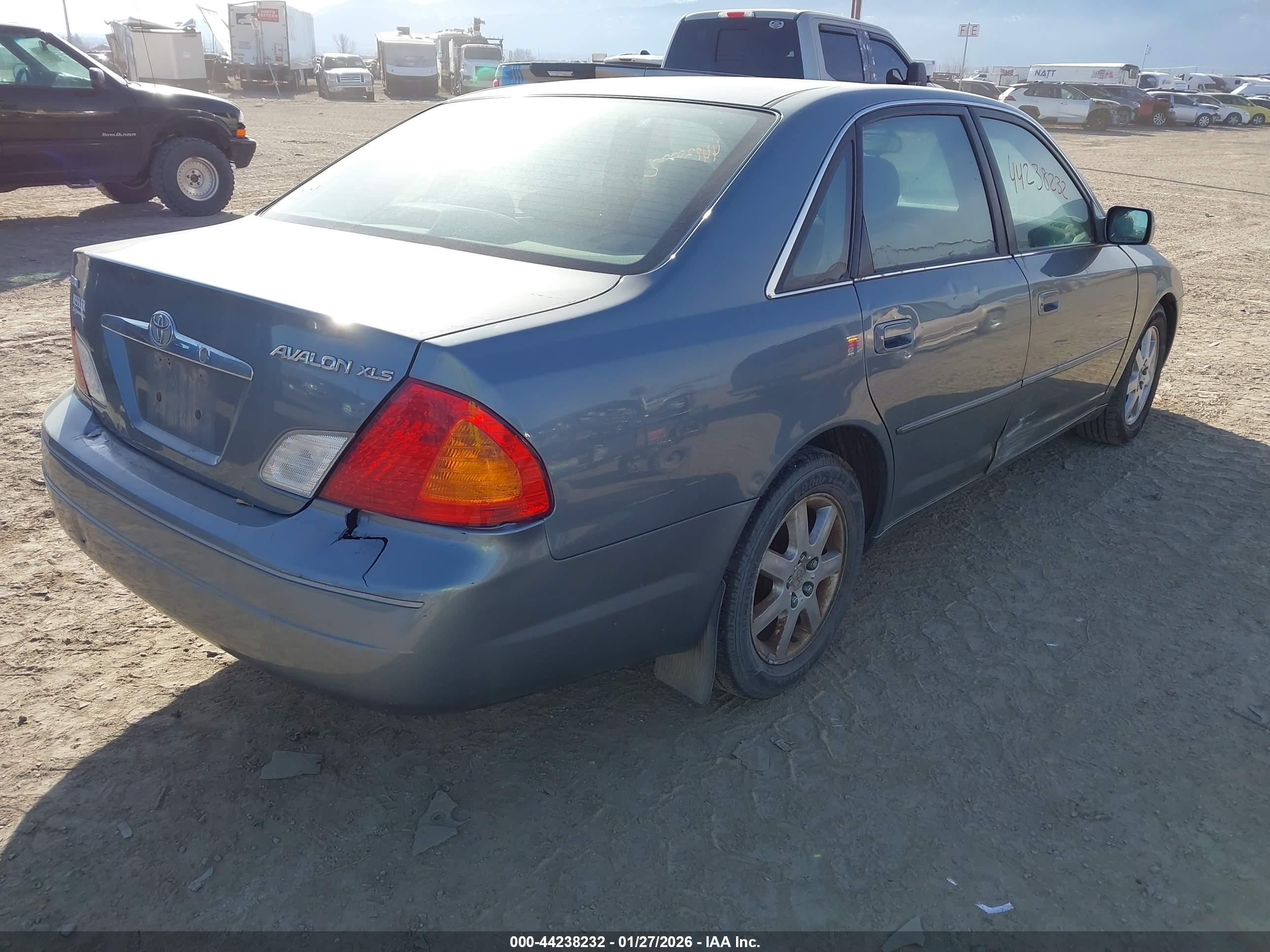 TOYOTA AVALON image 6