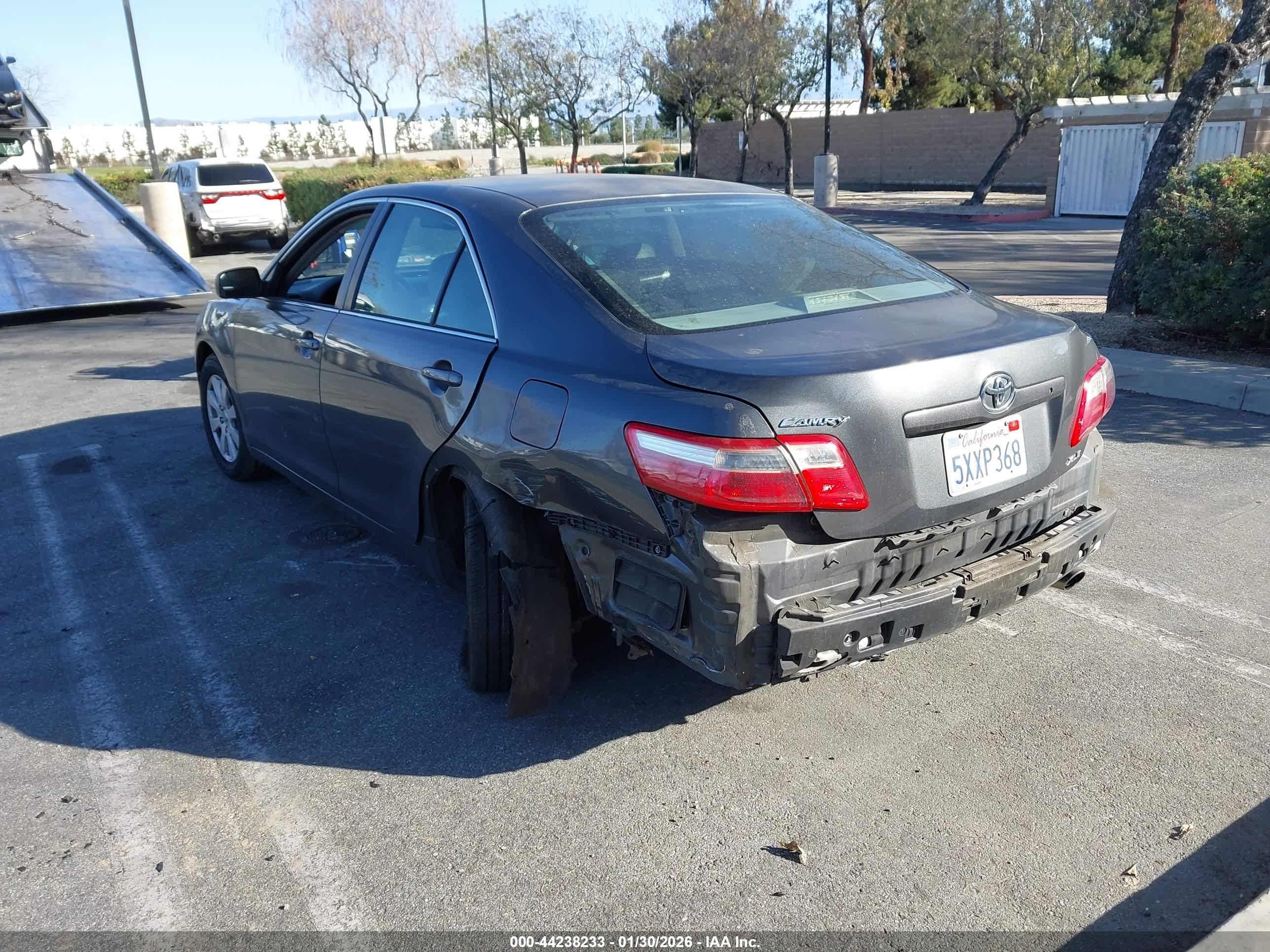 TOYOTA CAMRY image 3