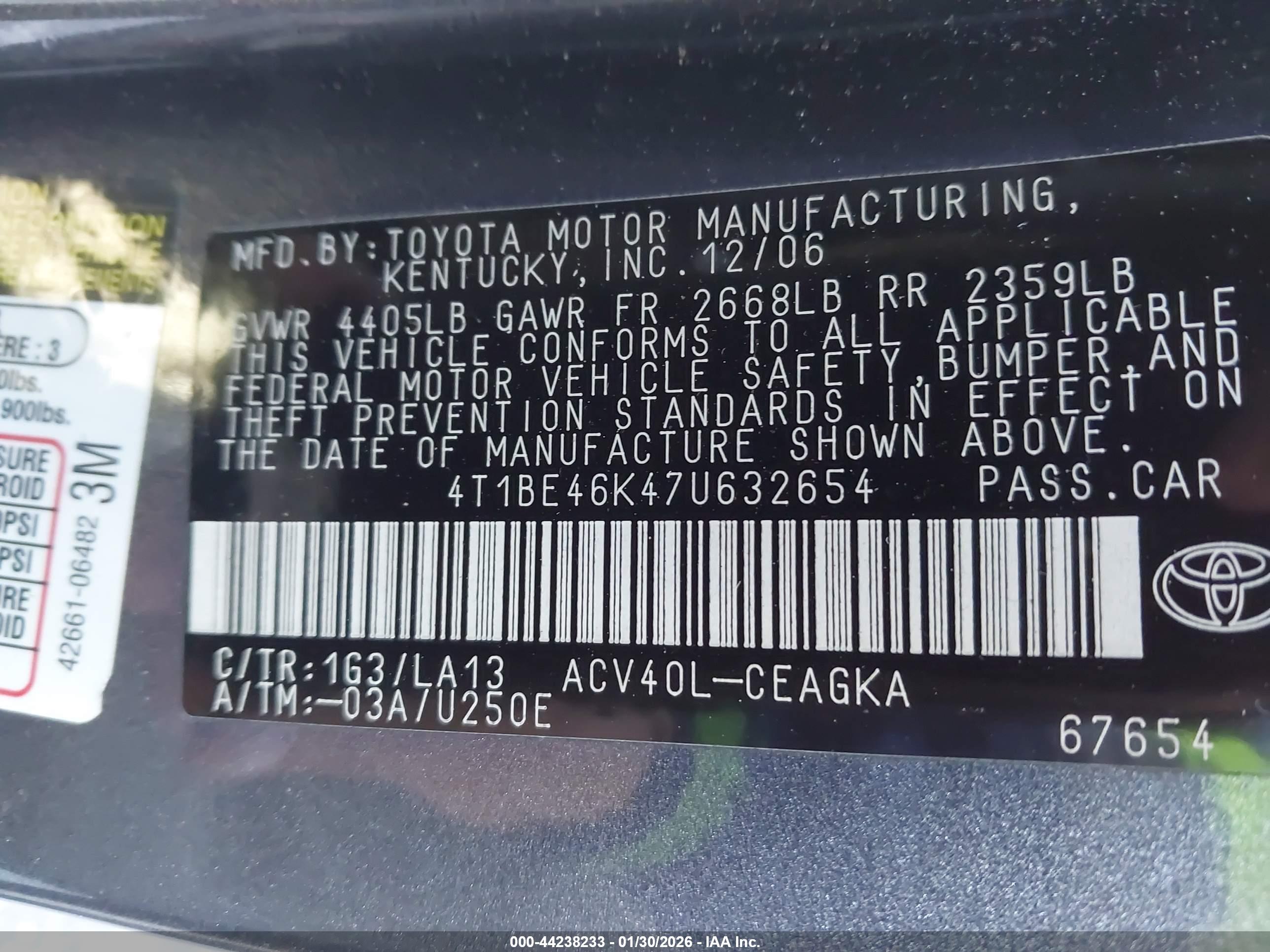 TOYOTA CAMRY image 9