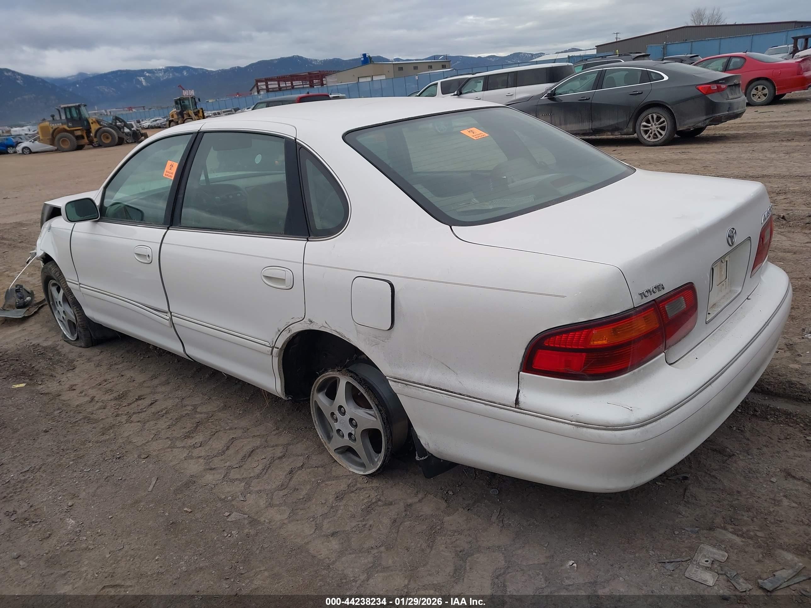 TOYOTA AVALON image 3
