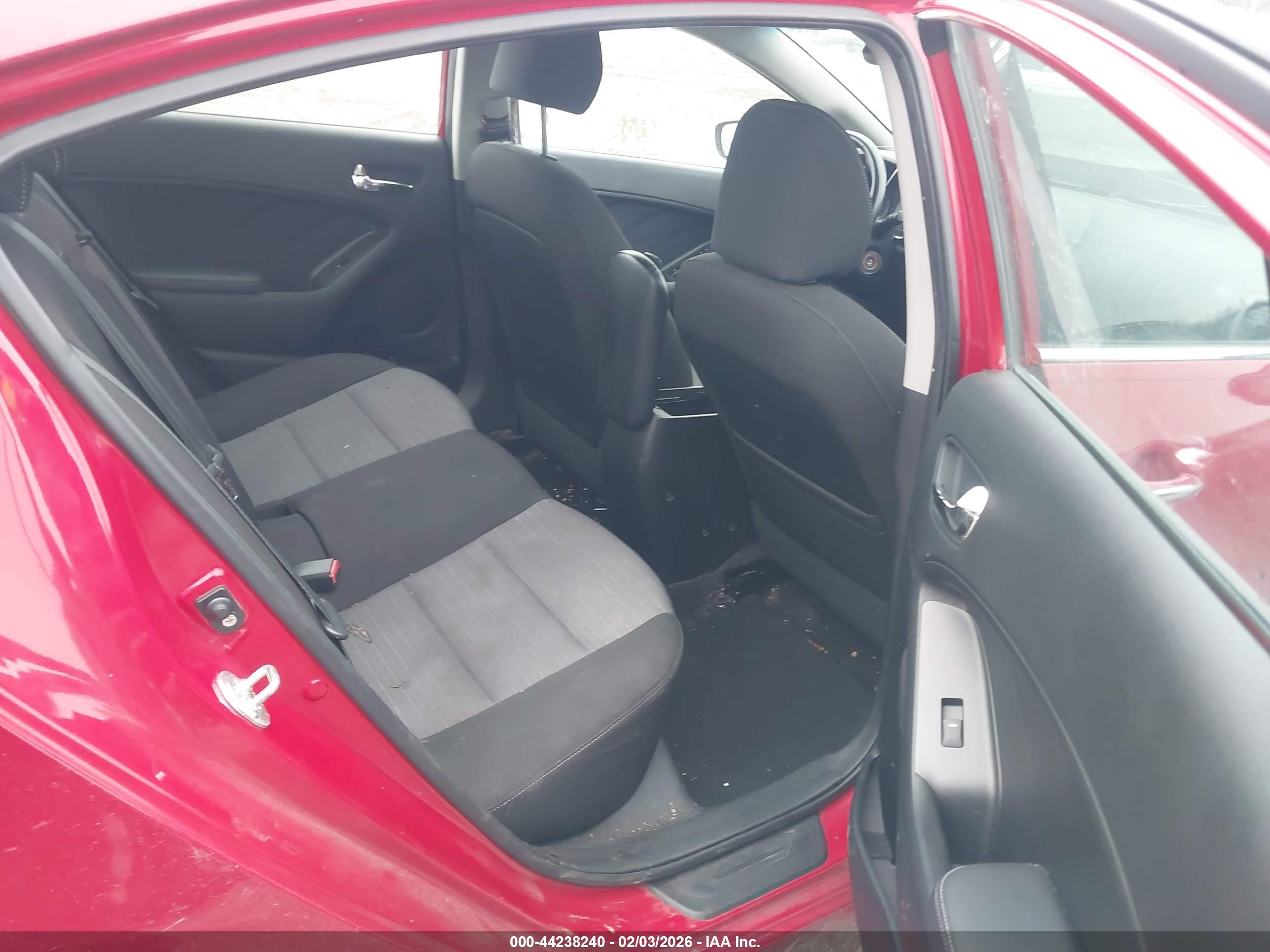 KIA FORTE image 8