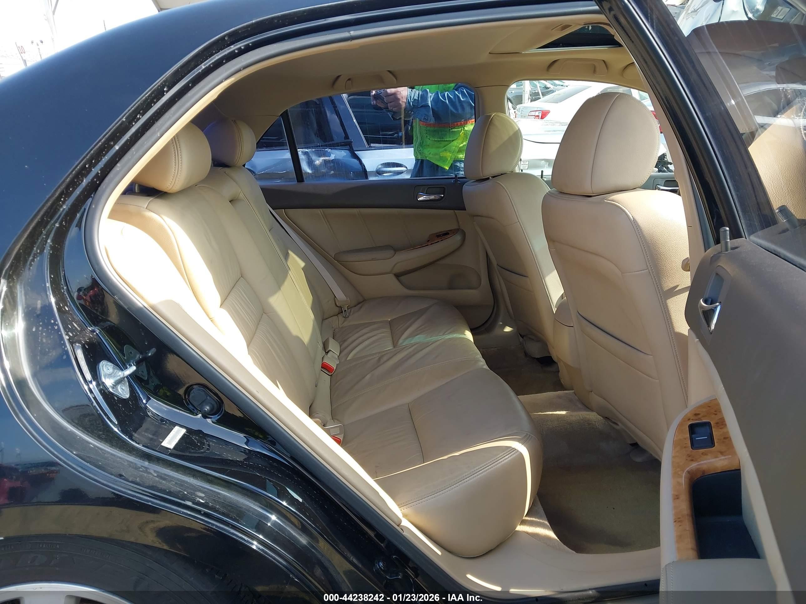 HONDA ACCORD image 8