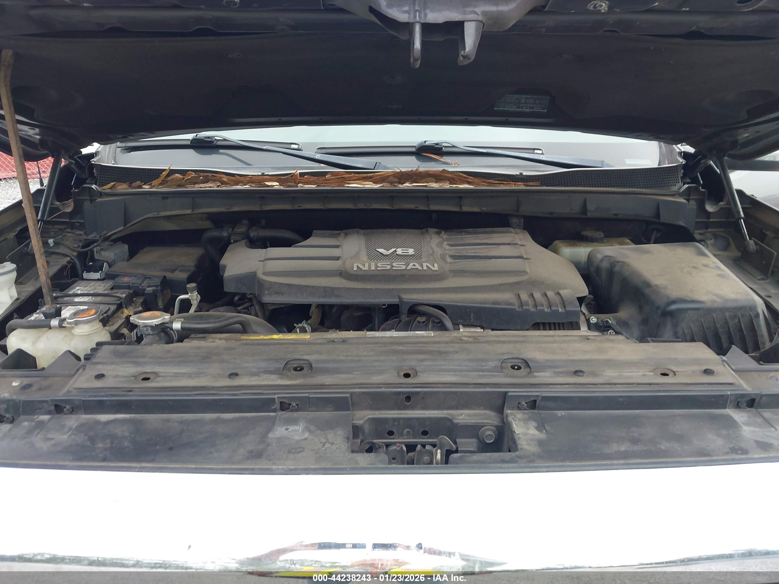 NISSAN TITAN image 10
