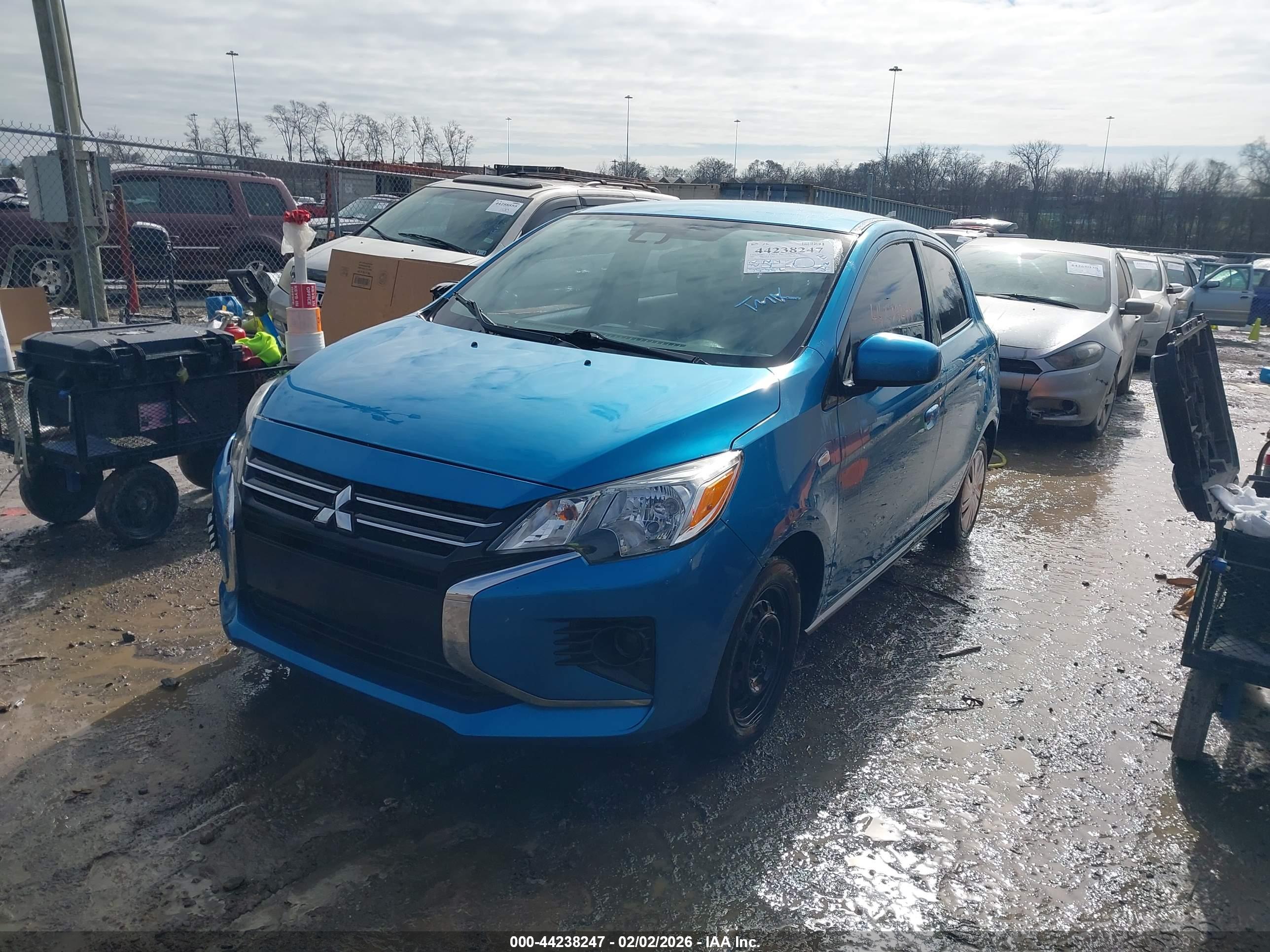 MITSUBISHI MIRAGE image 2